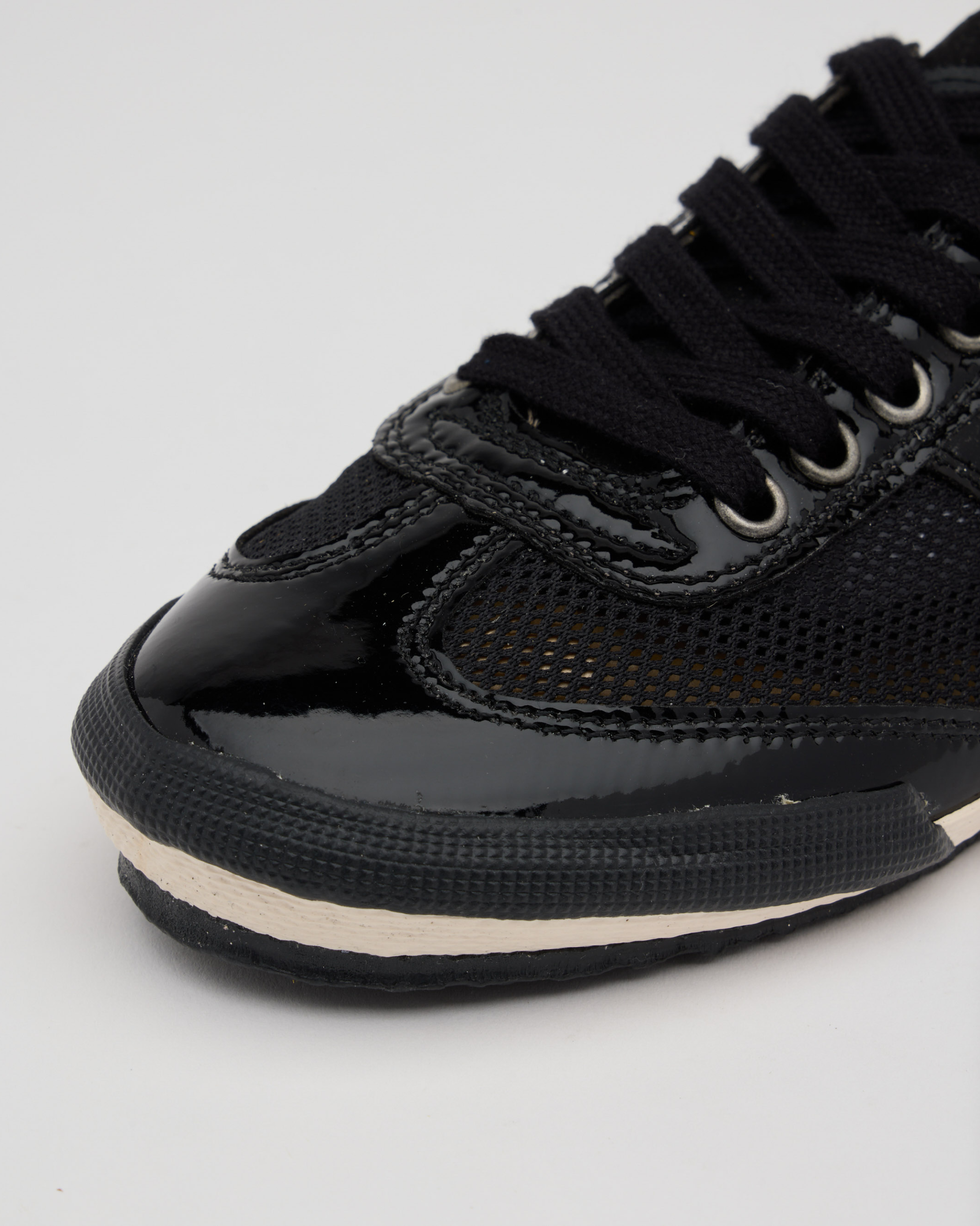 Joaneta Armonia-Black