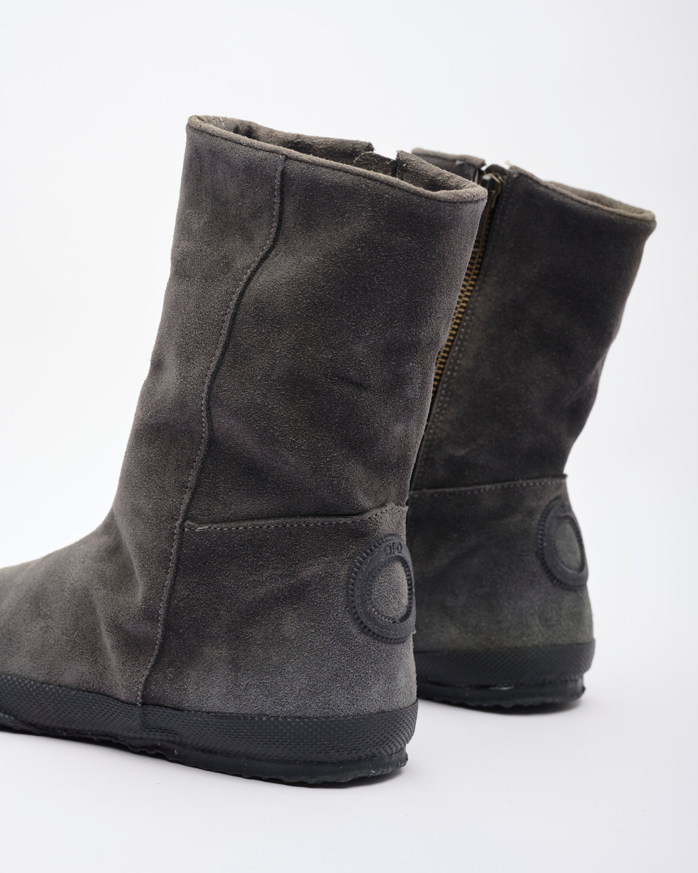 Willy Z Suede-Charcoal