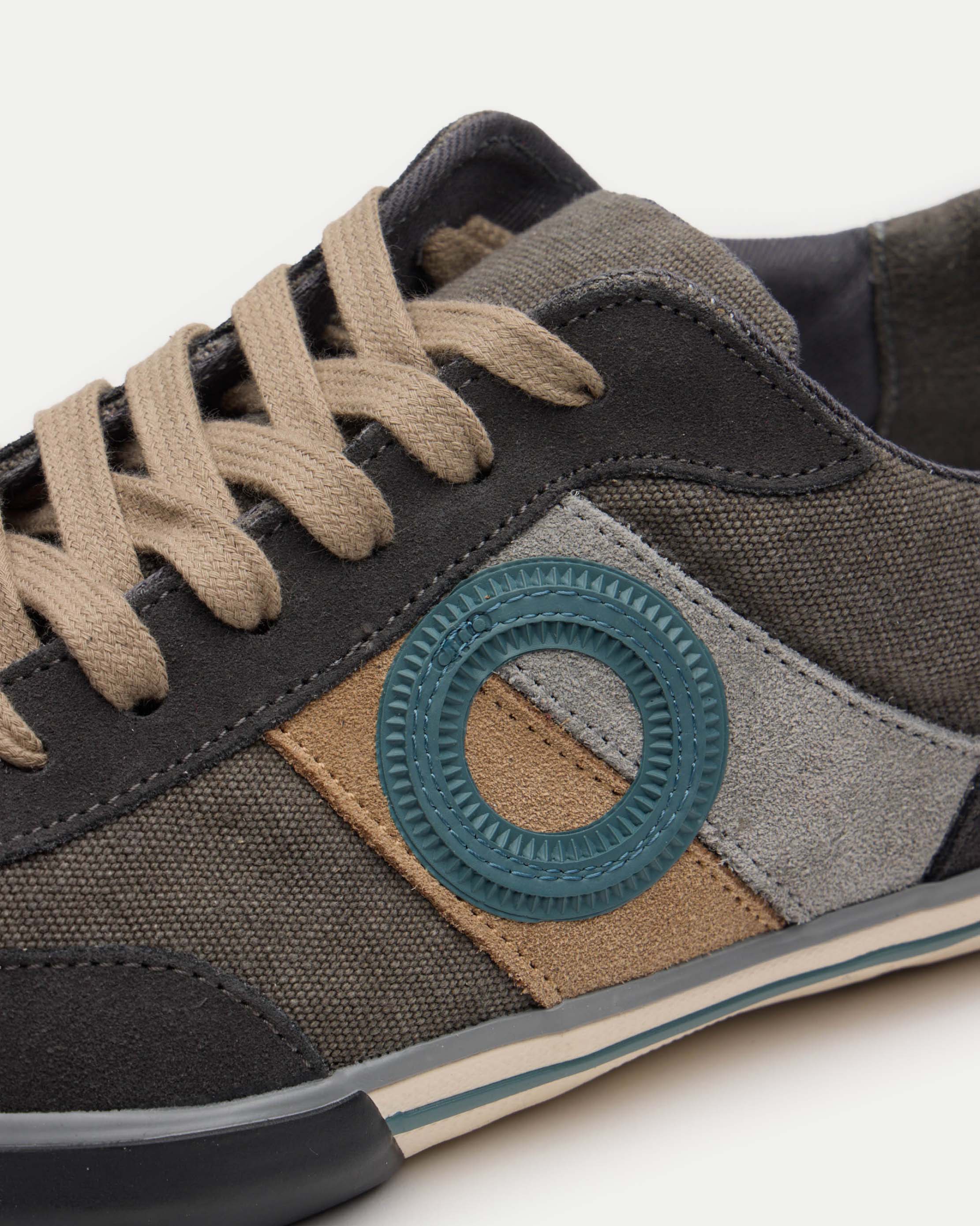 Pol Maltinto-Charcoal