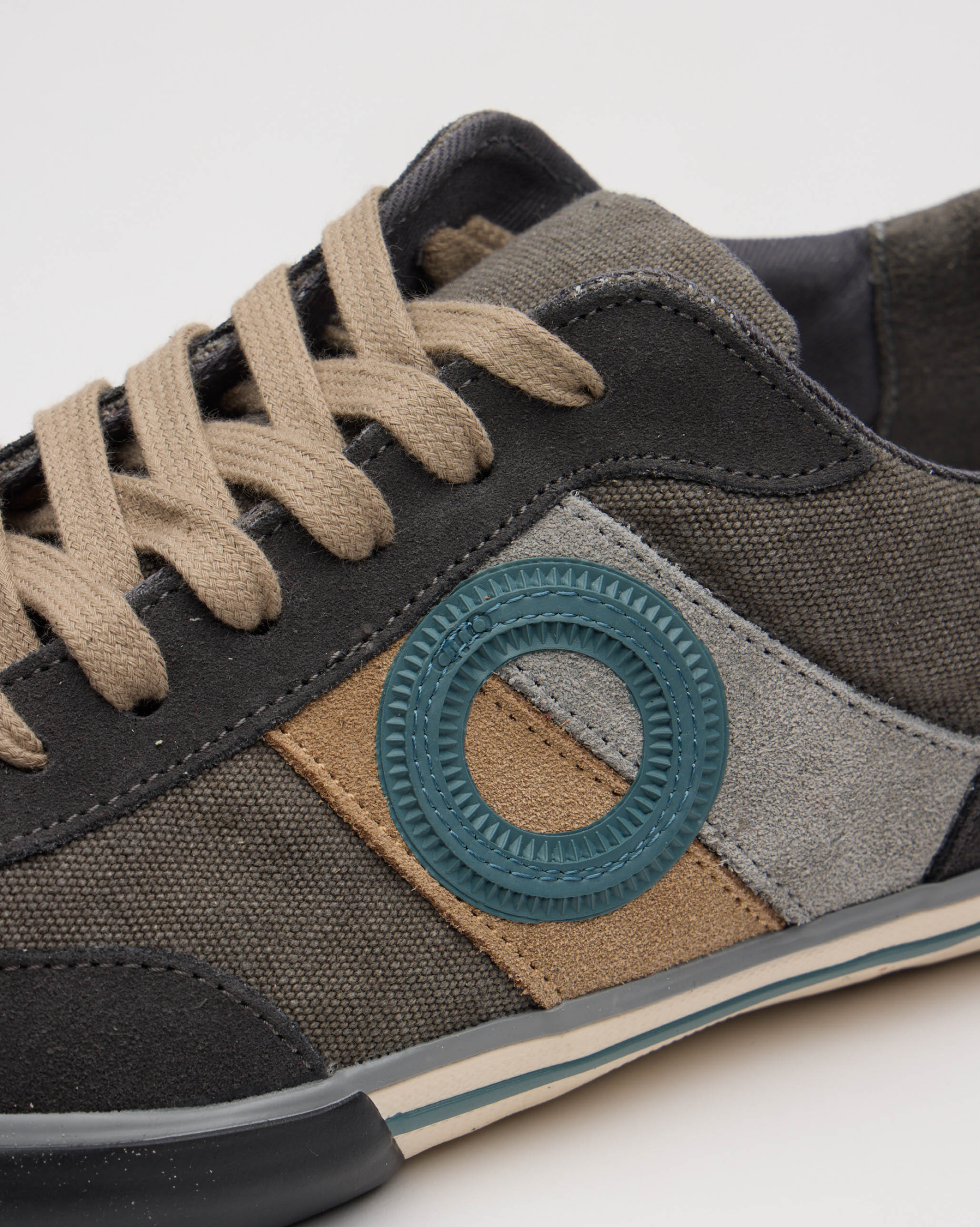 Pol Maltinto-Charcoal