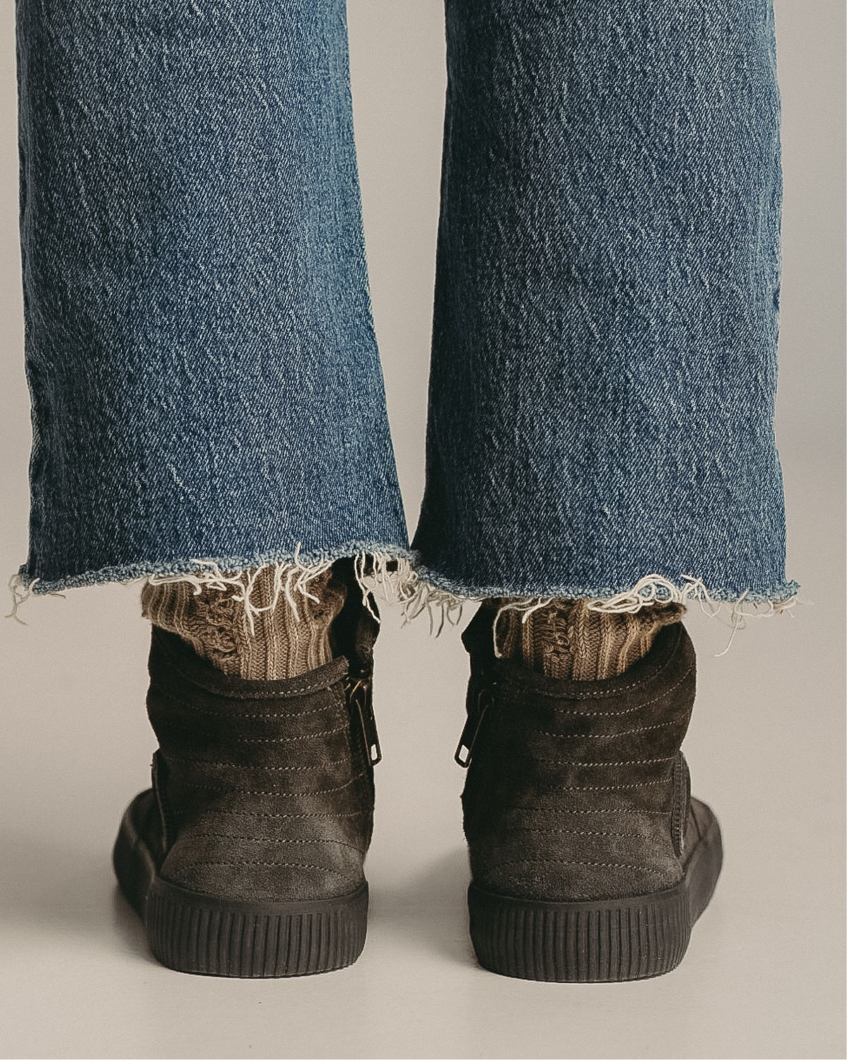 Noelle C Suede-Charcoal