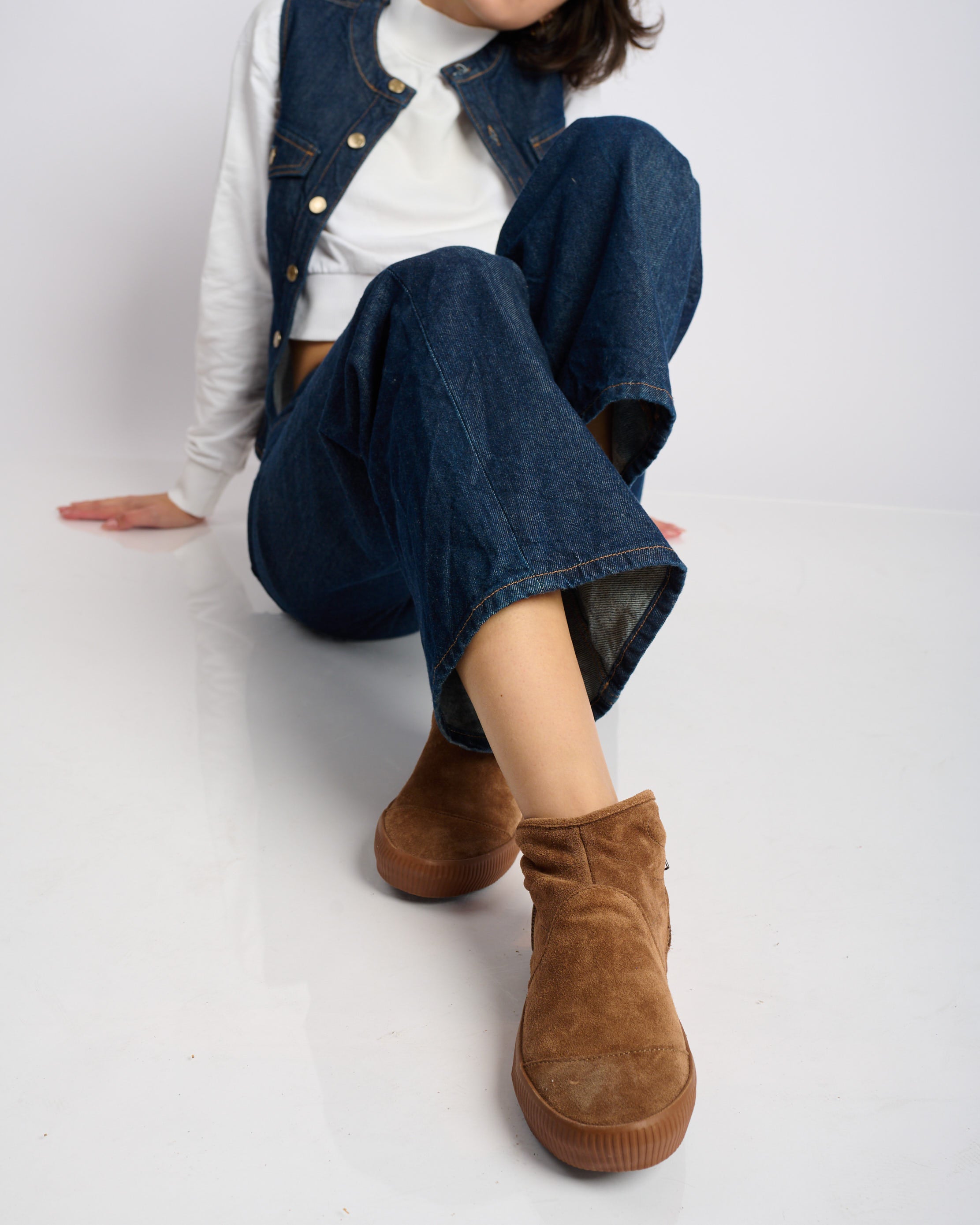 Noelle Suede-Chestnut