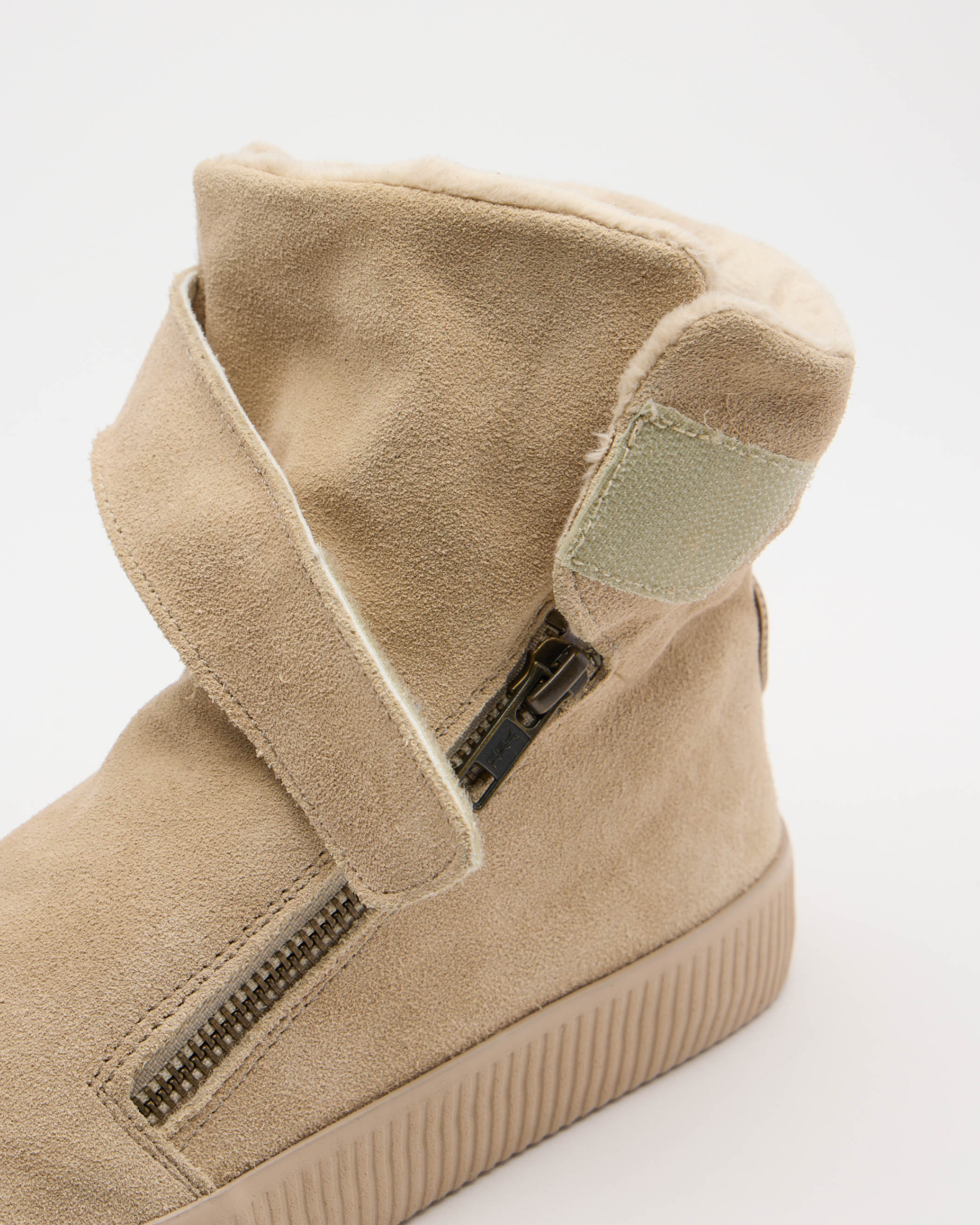 Noelle M Suede-Cream