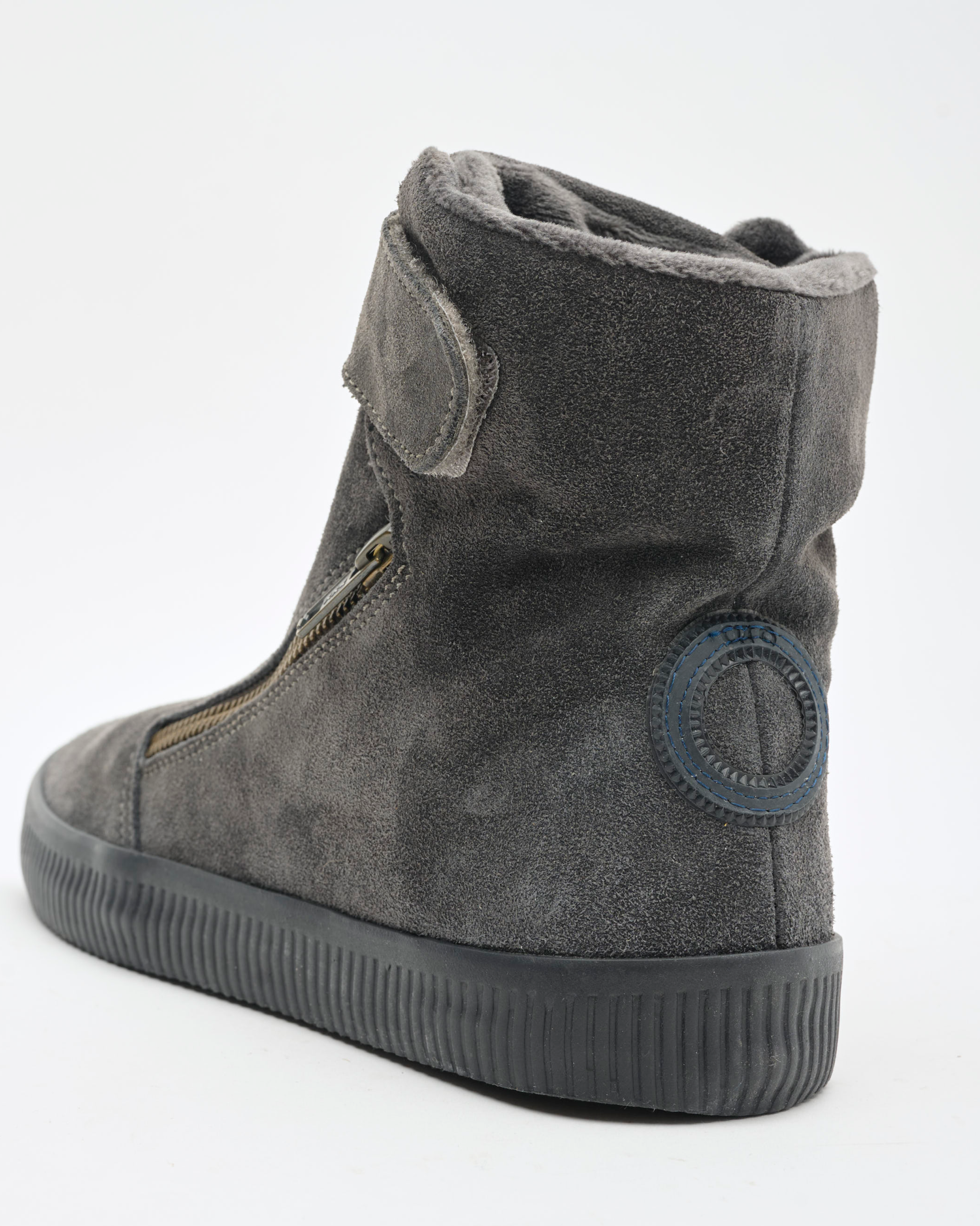 Noelle M Suede-Charcoal