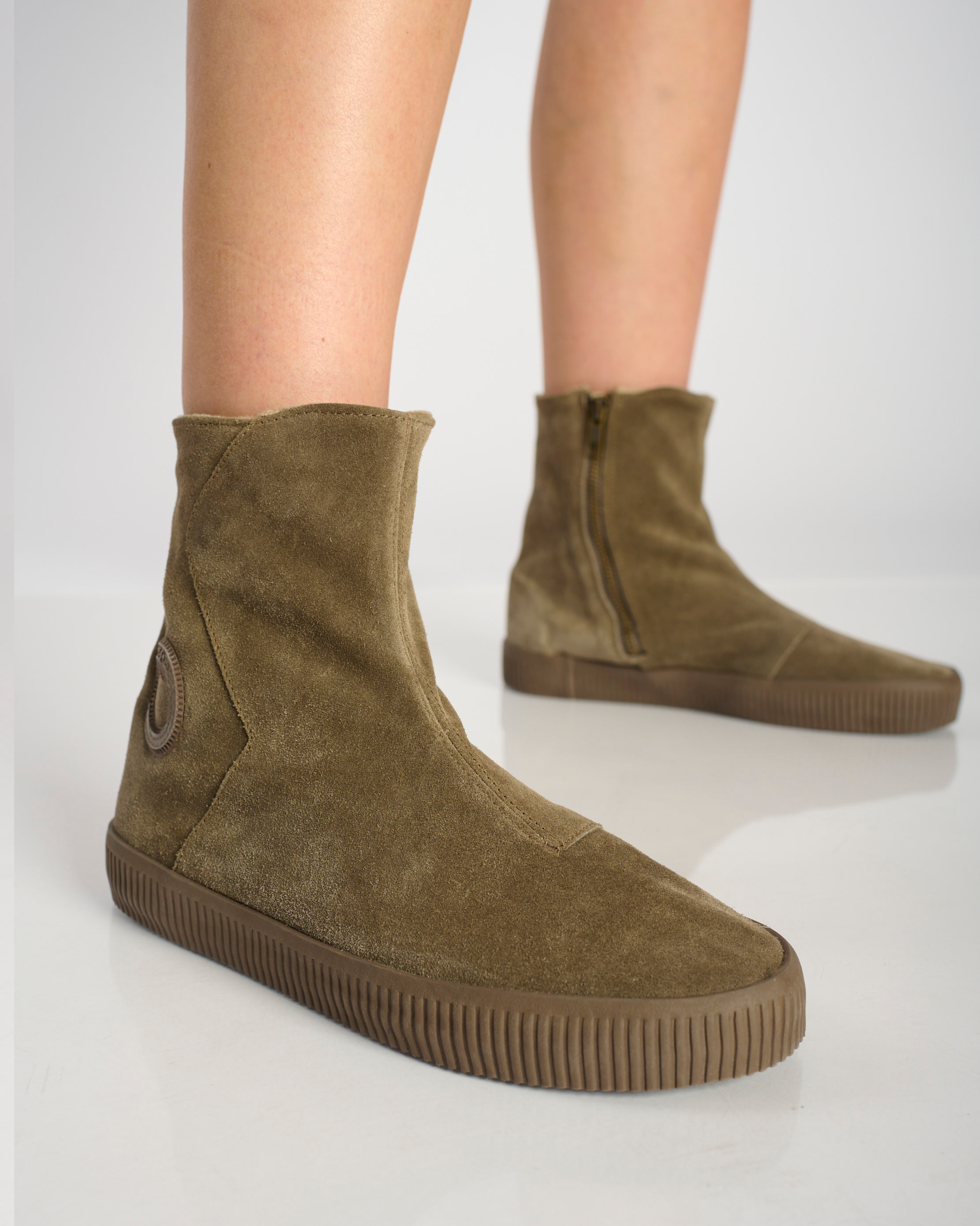 Noelle Suede-Taupe