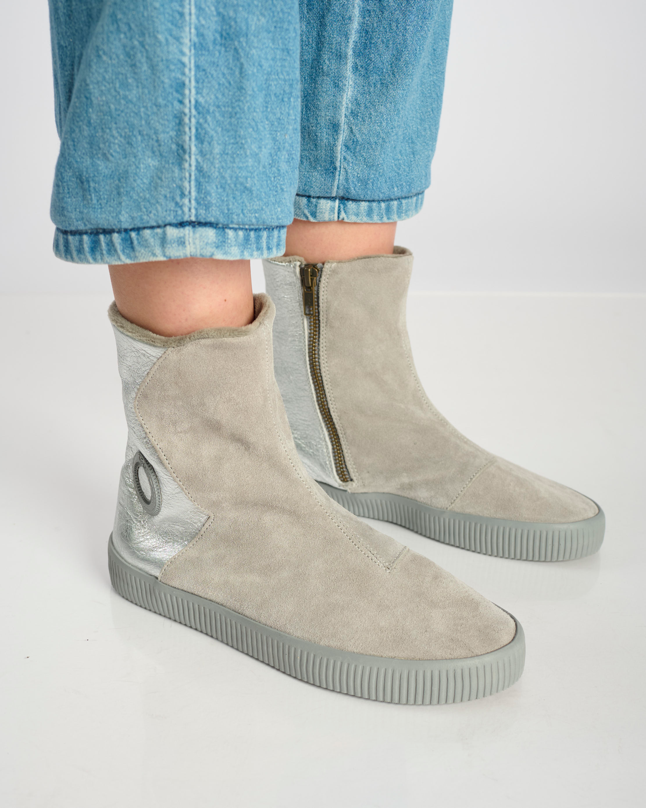 Noelle Suede-Silver