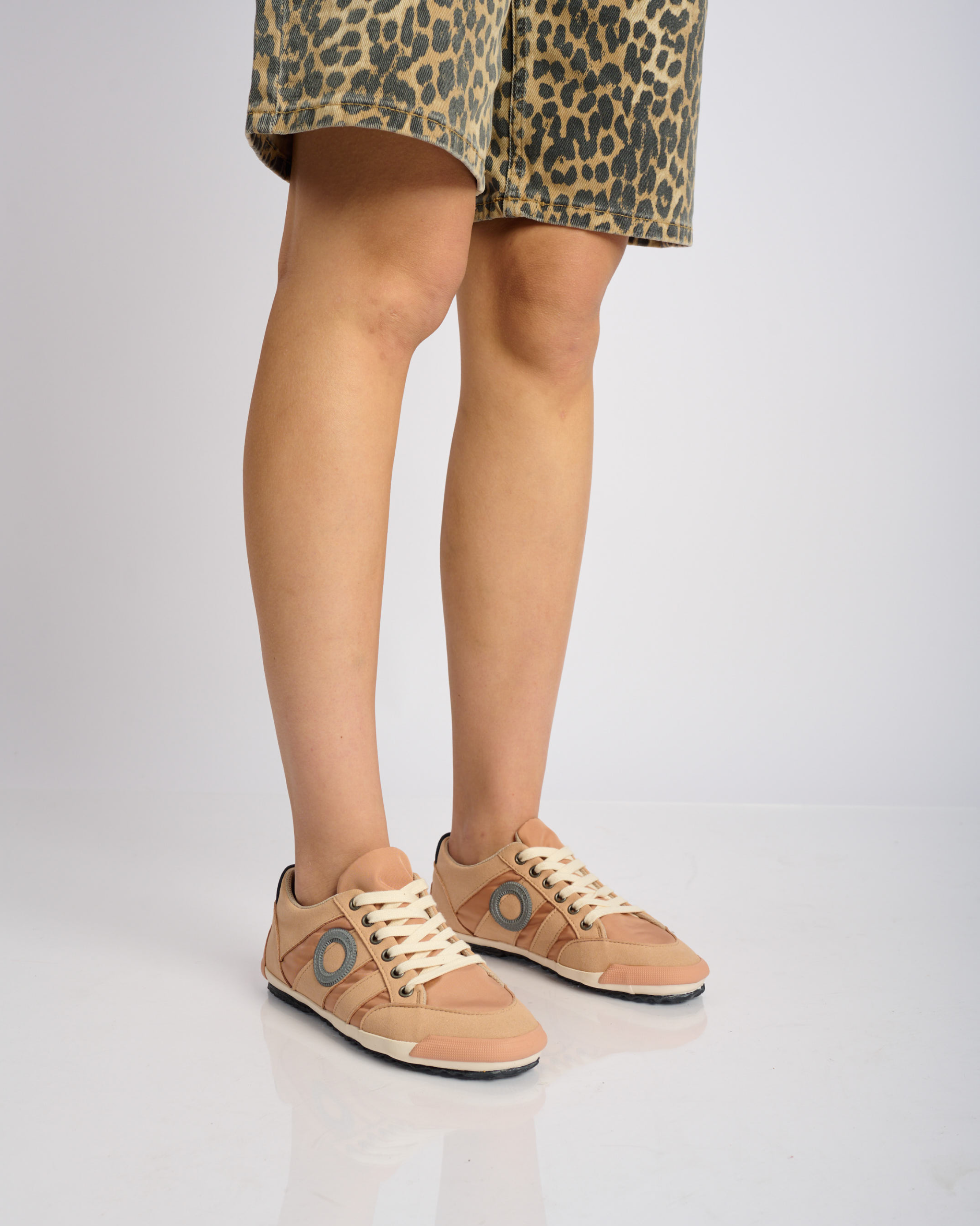 Ido Wolverin vegan-Peach