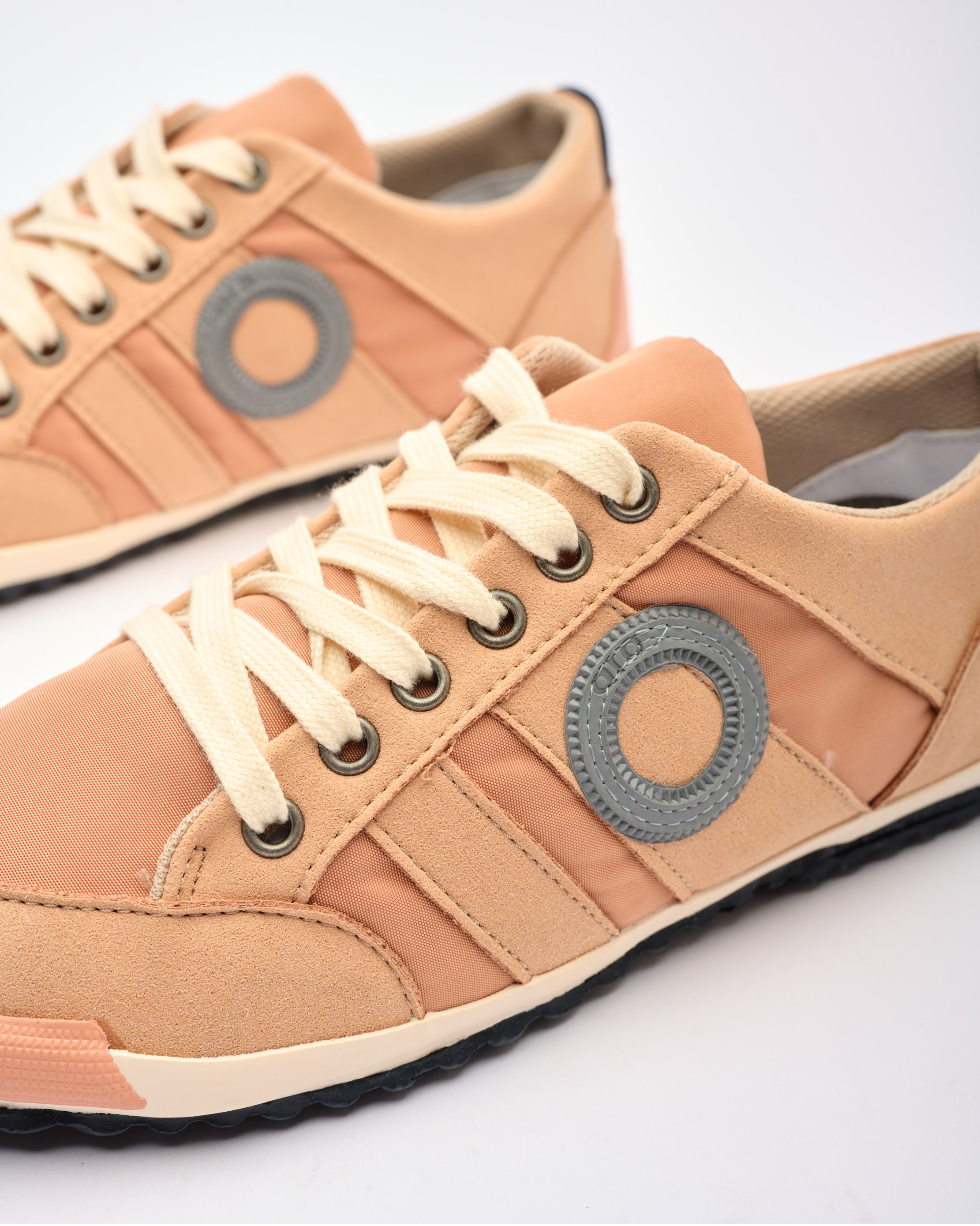 Ido Wolverin vegan-Peach