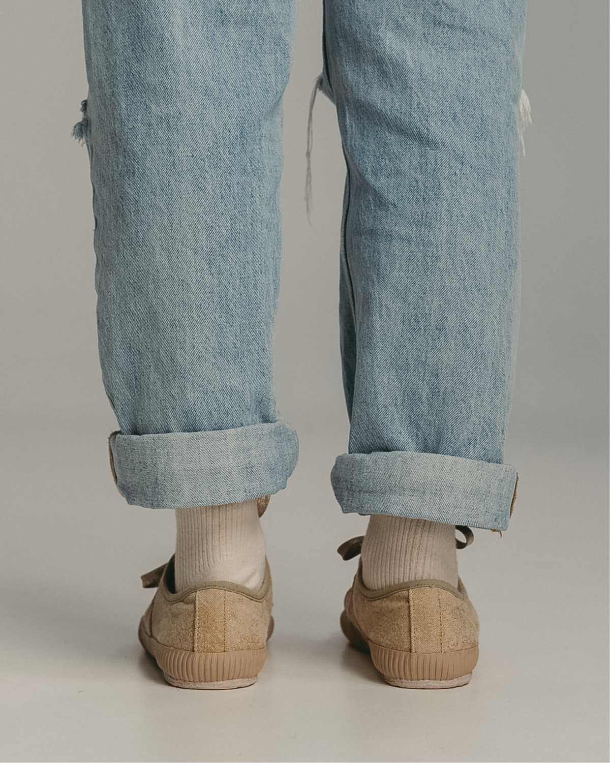 Charlie Munia-Beige