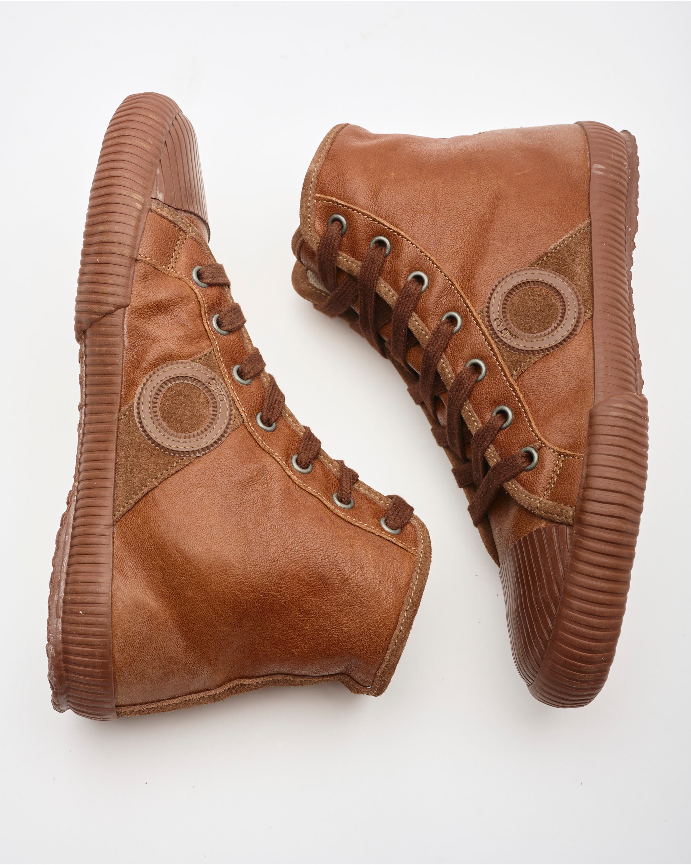 Charlie Old iron-Saddle