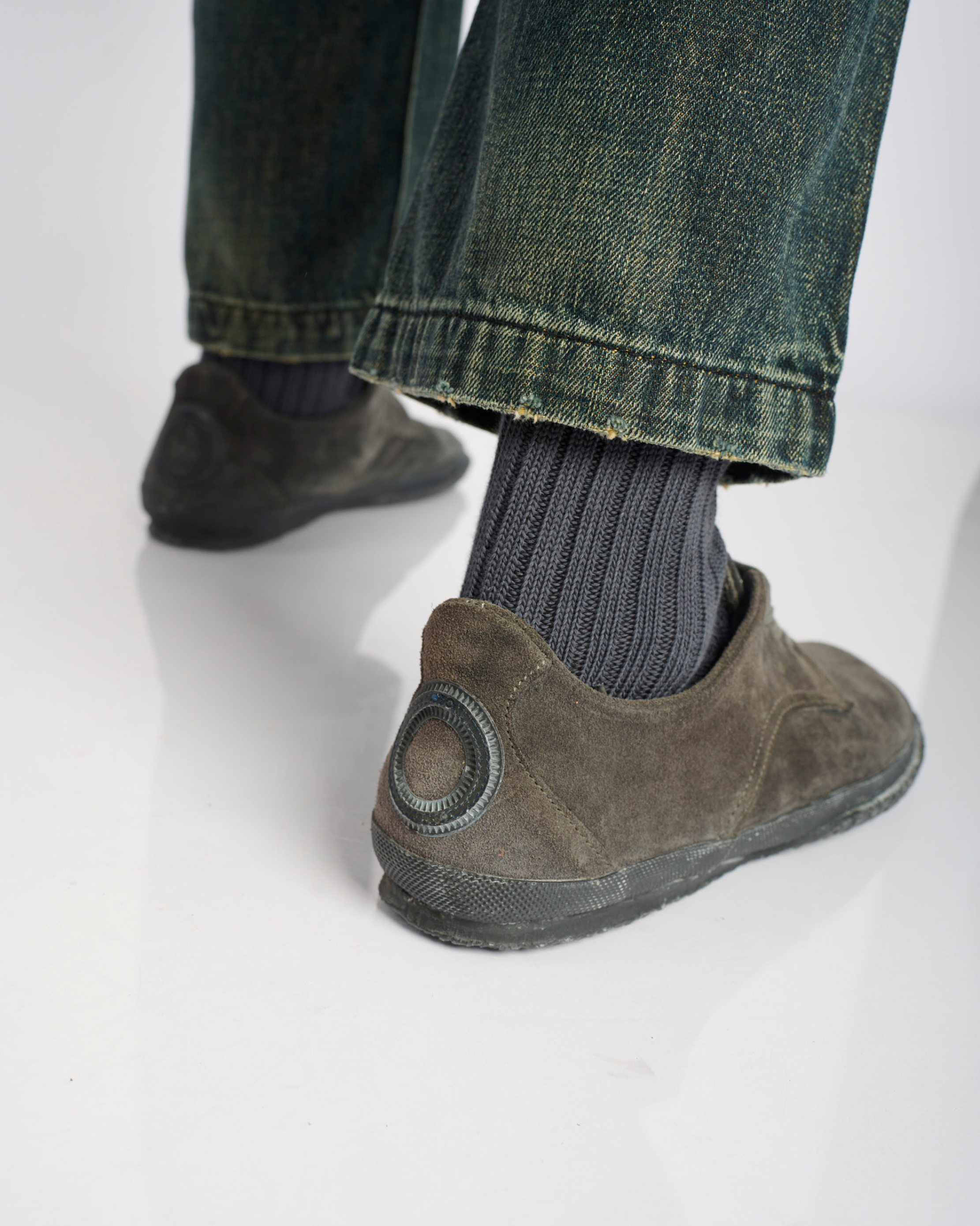 Willy L Suede-Charcoal