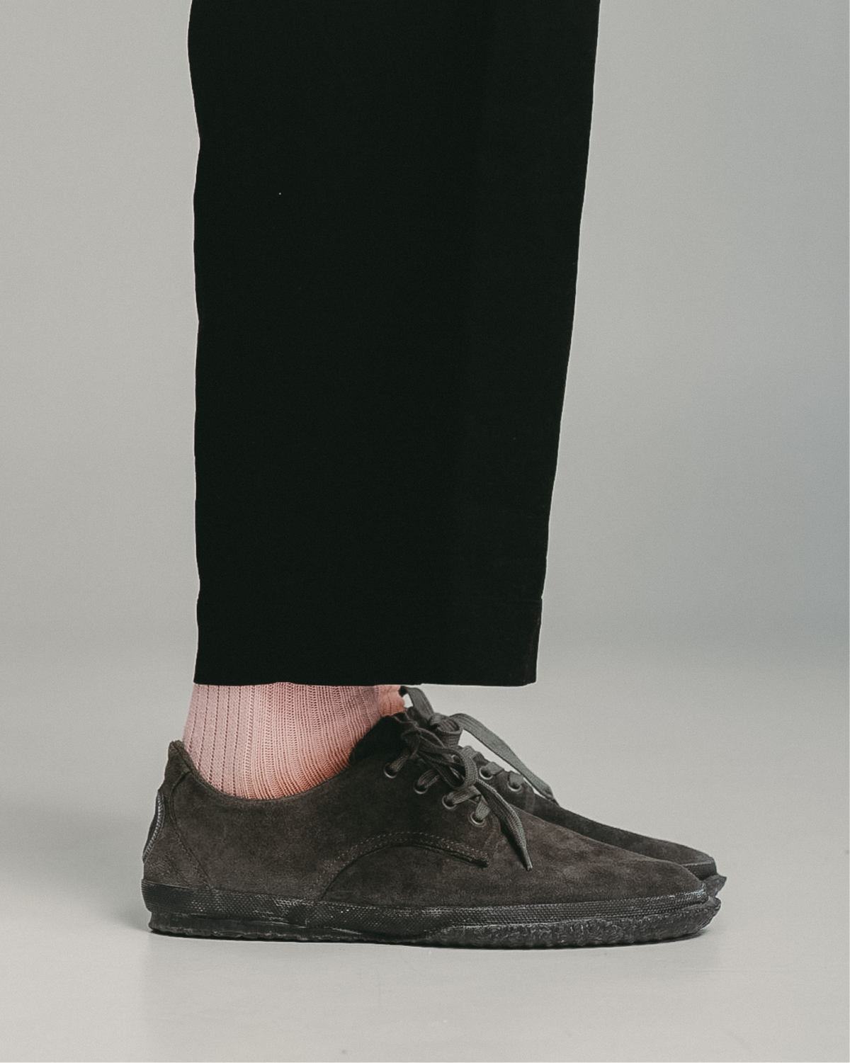 Willy L Suede-Charcoal