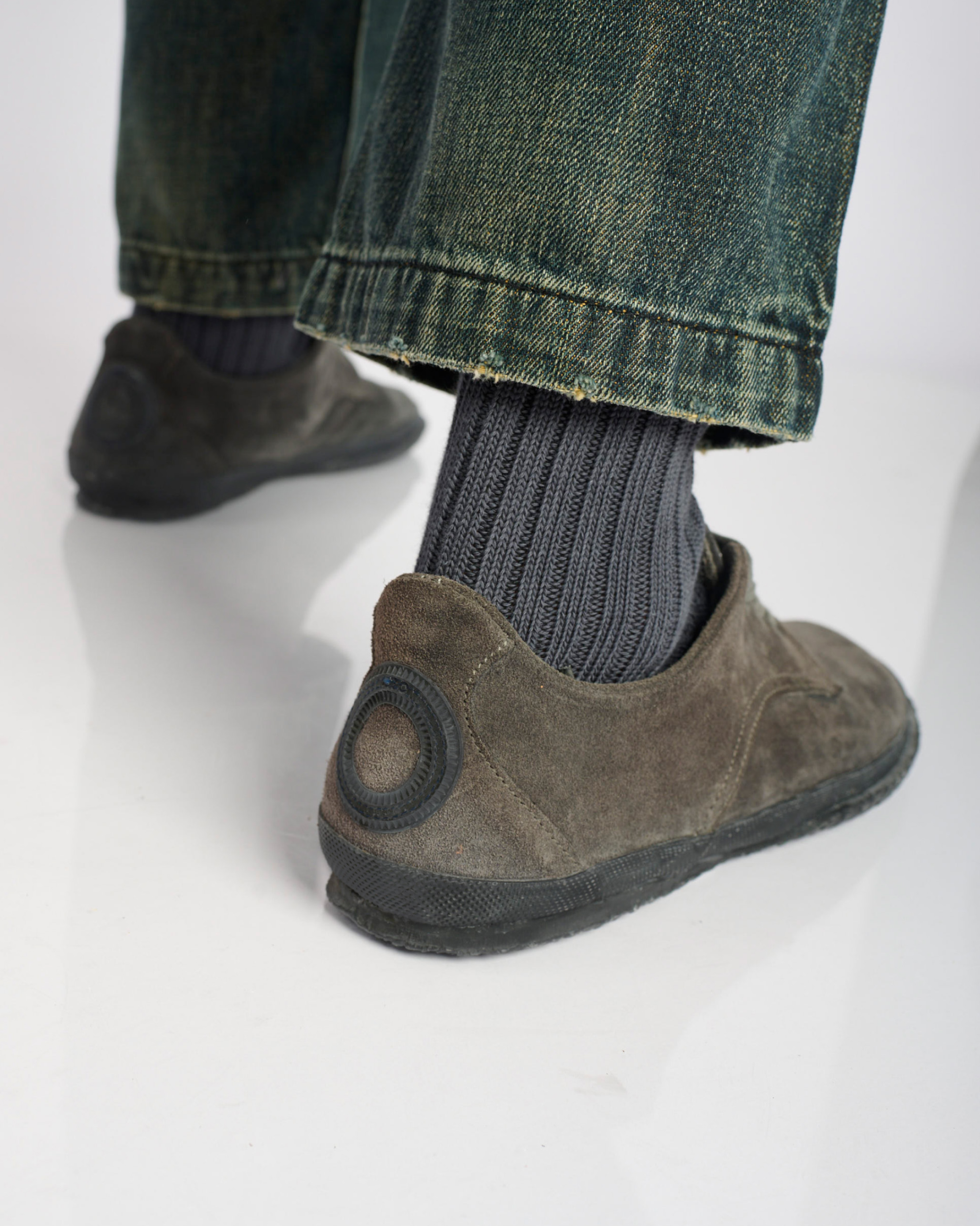 Willy L Suede-Charcoal