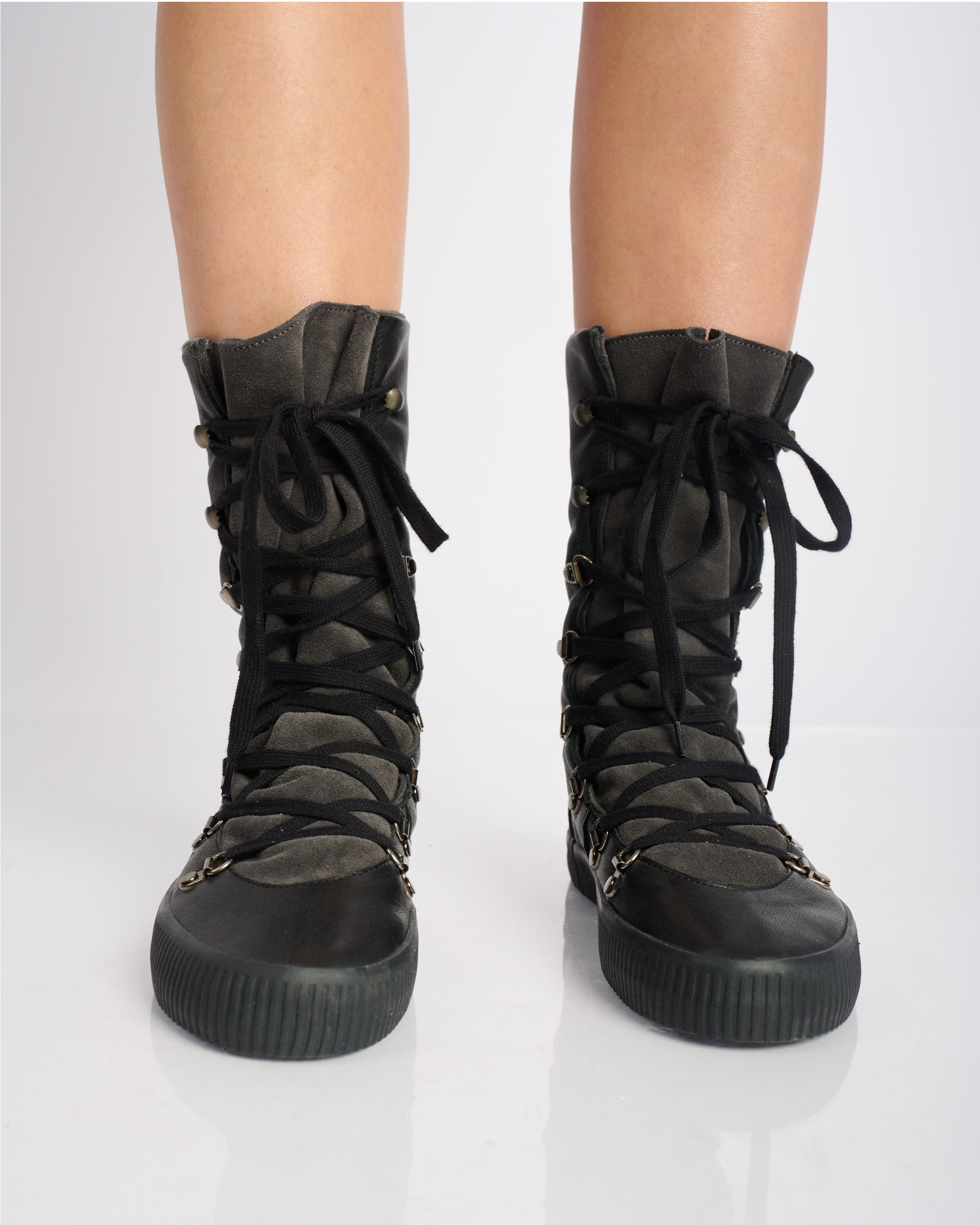 Noelle H Old Iron-Black