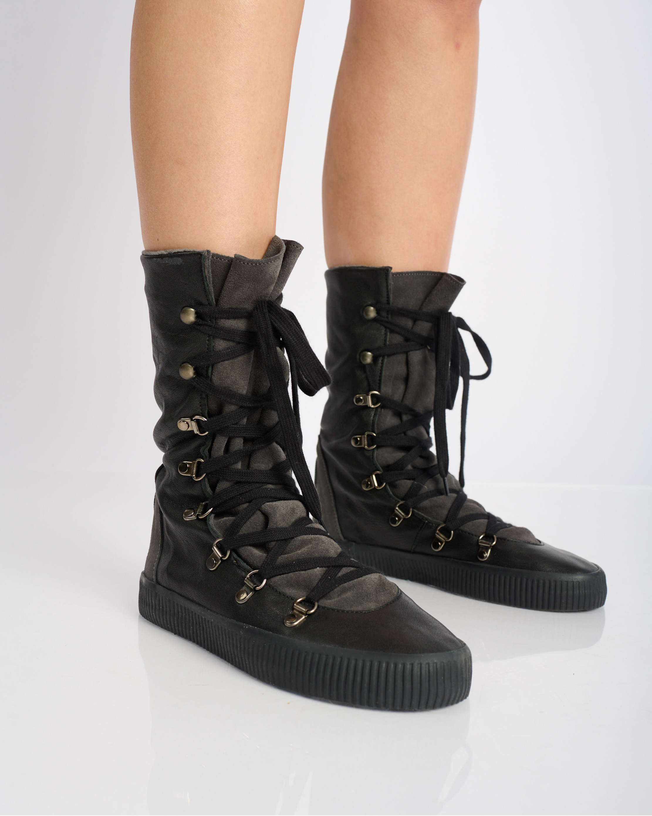 Noelle H Old Iron-Black