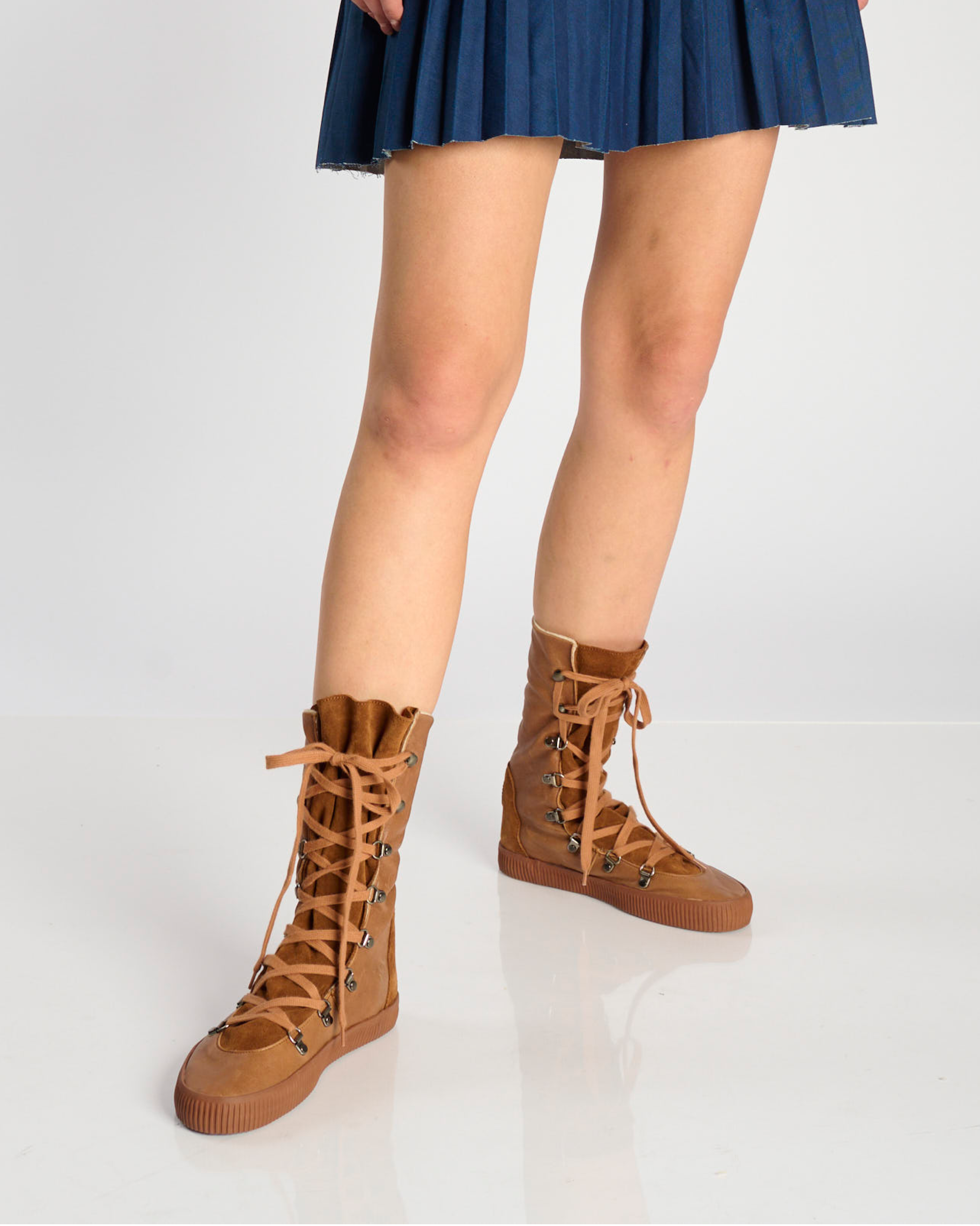 Noelle H Old Iron-Cognac