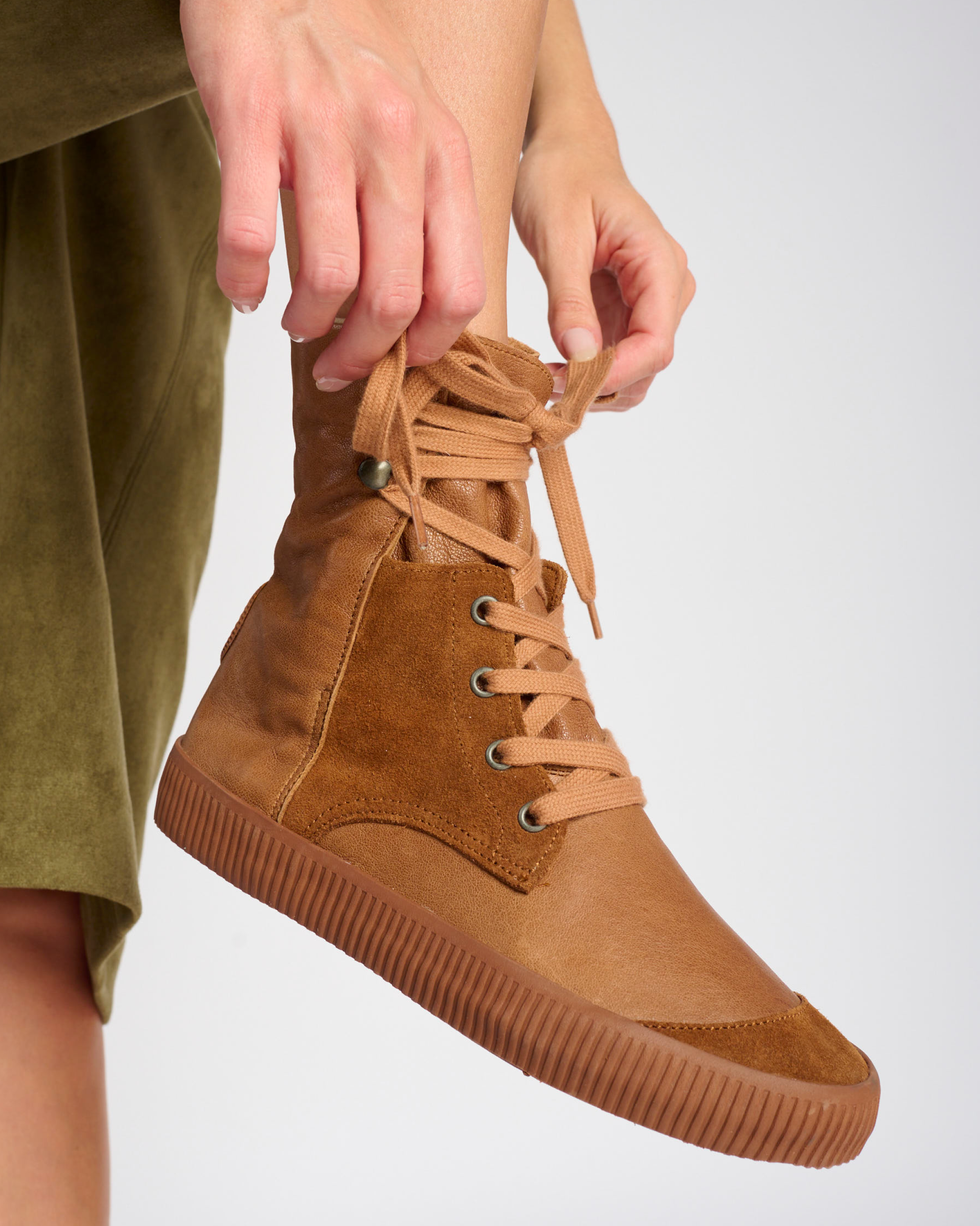 Noelle Old iron-Cognac