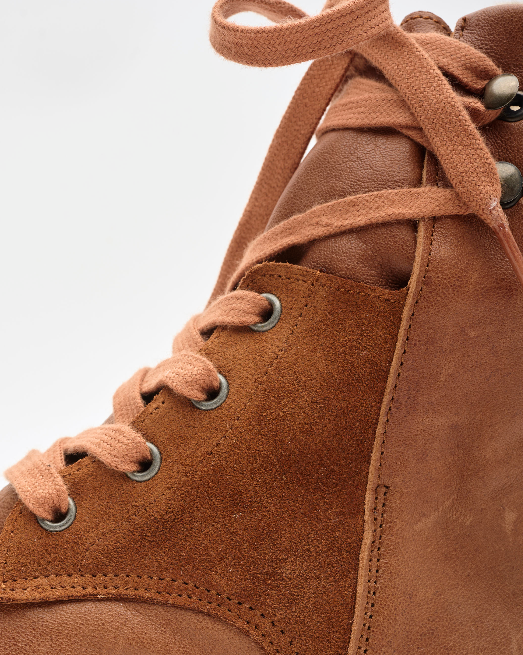 Noelle Old iron-Cognac