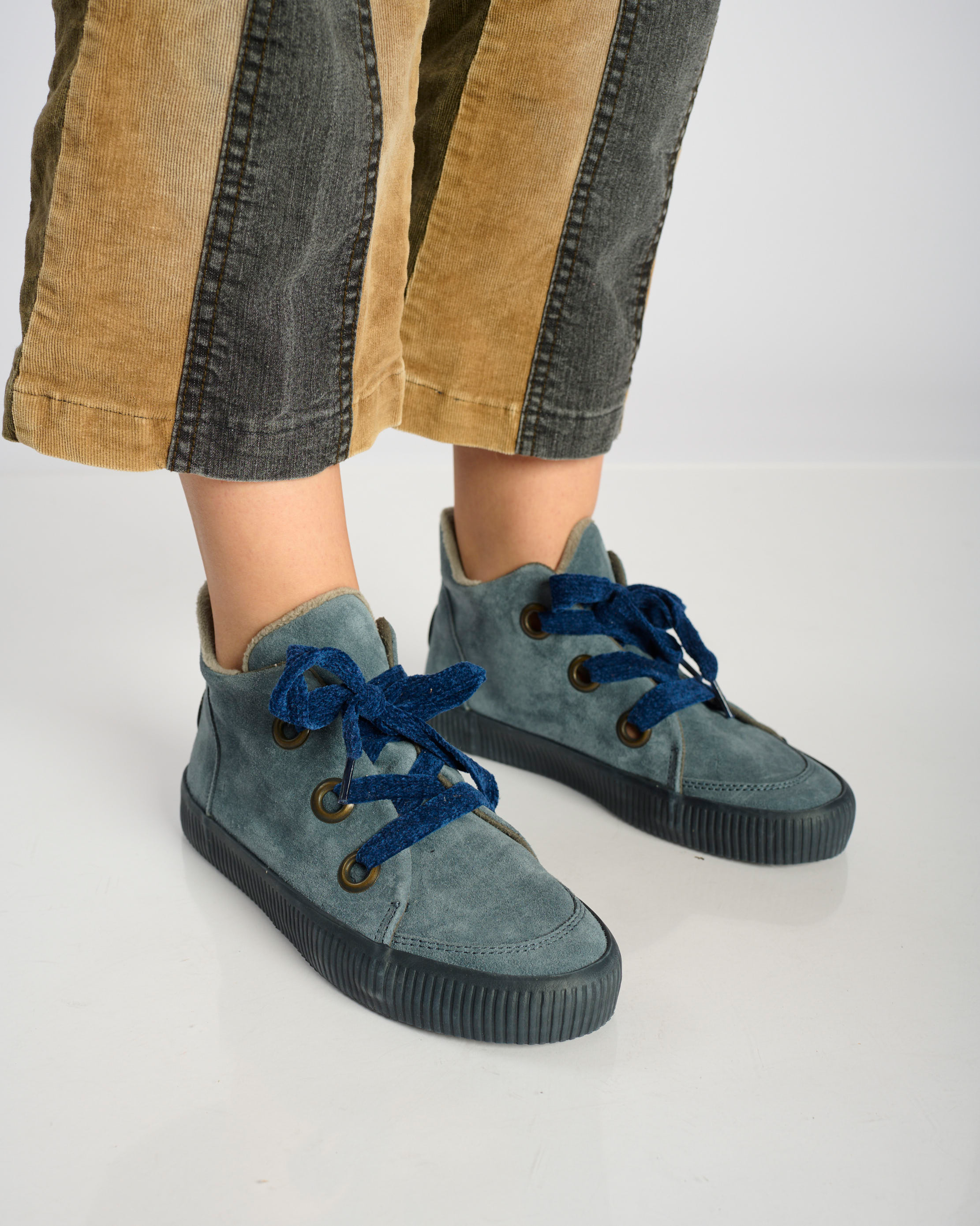 Noelle L Suede-Storm