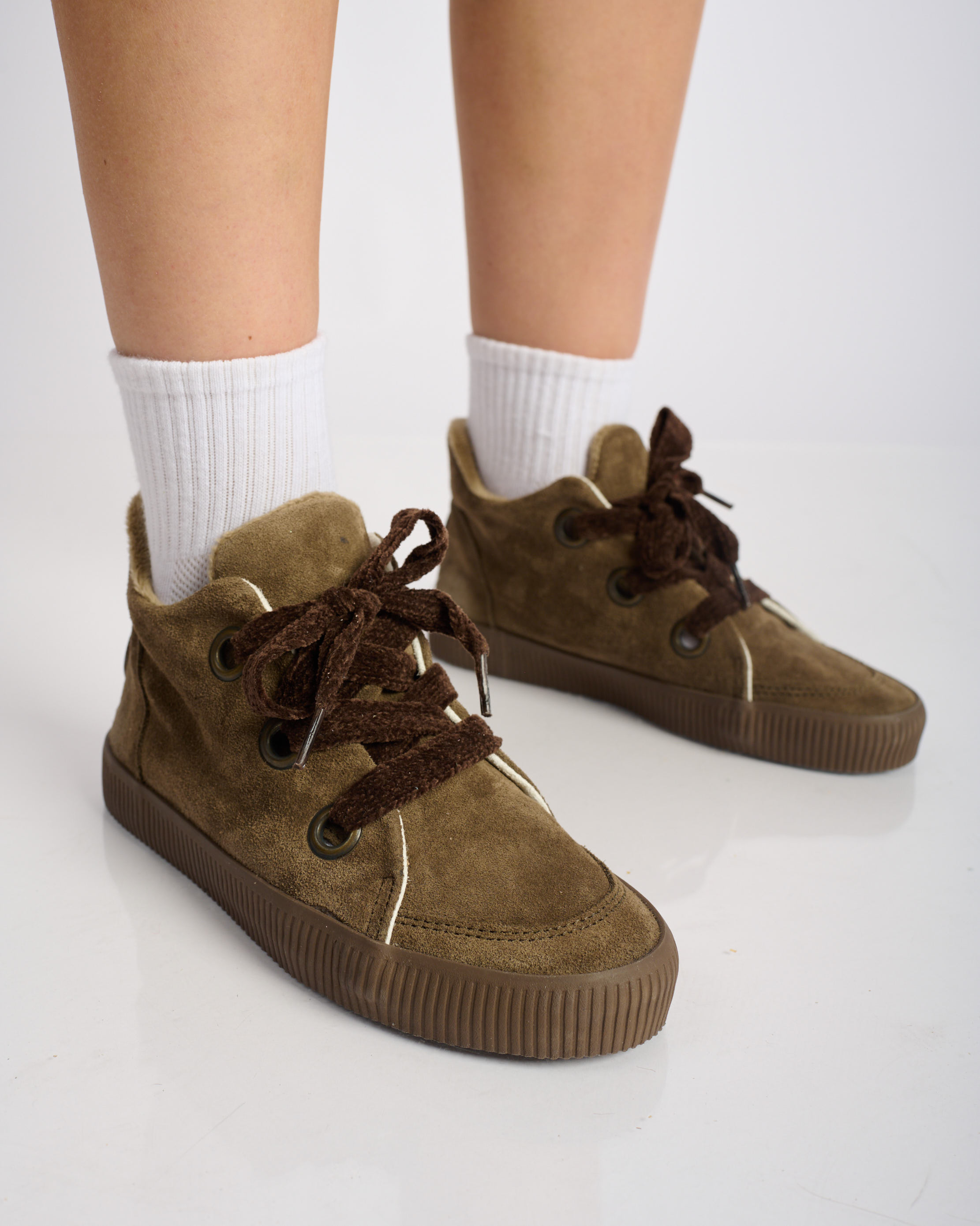 Noelle L Suede-Taupe