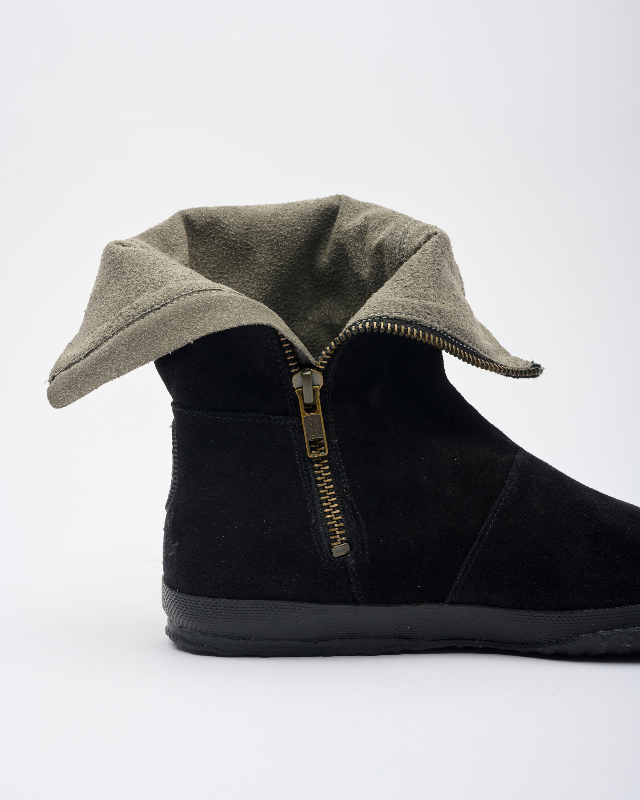 Willy Z Suede-Charcoal