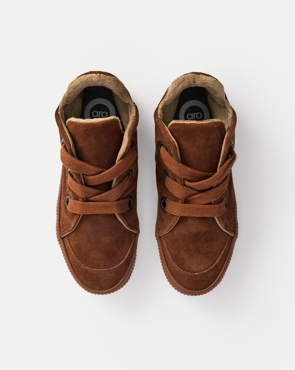 Noelle L Suede-Chestnut
