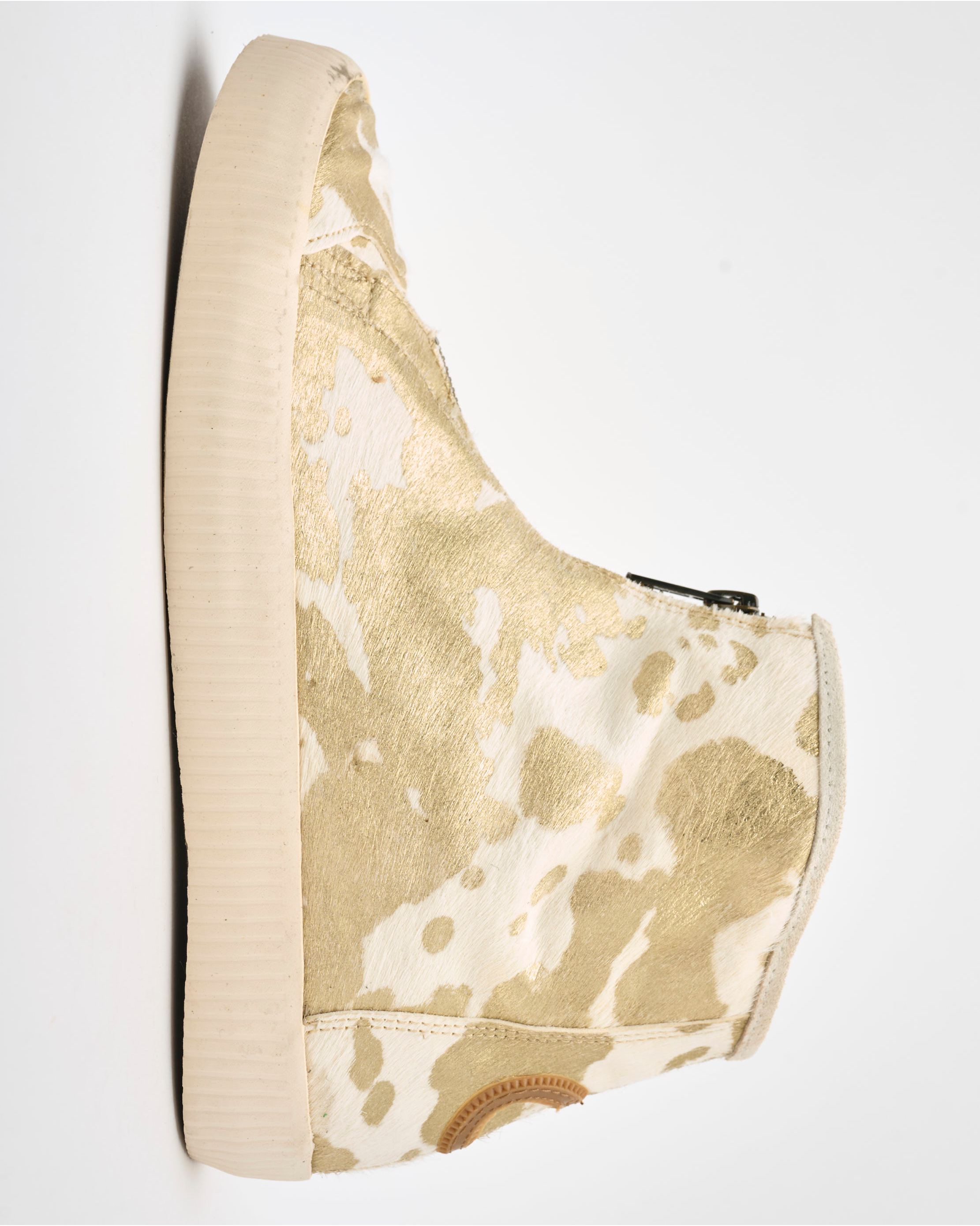 Noelle Pony-Platinum