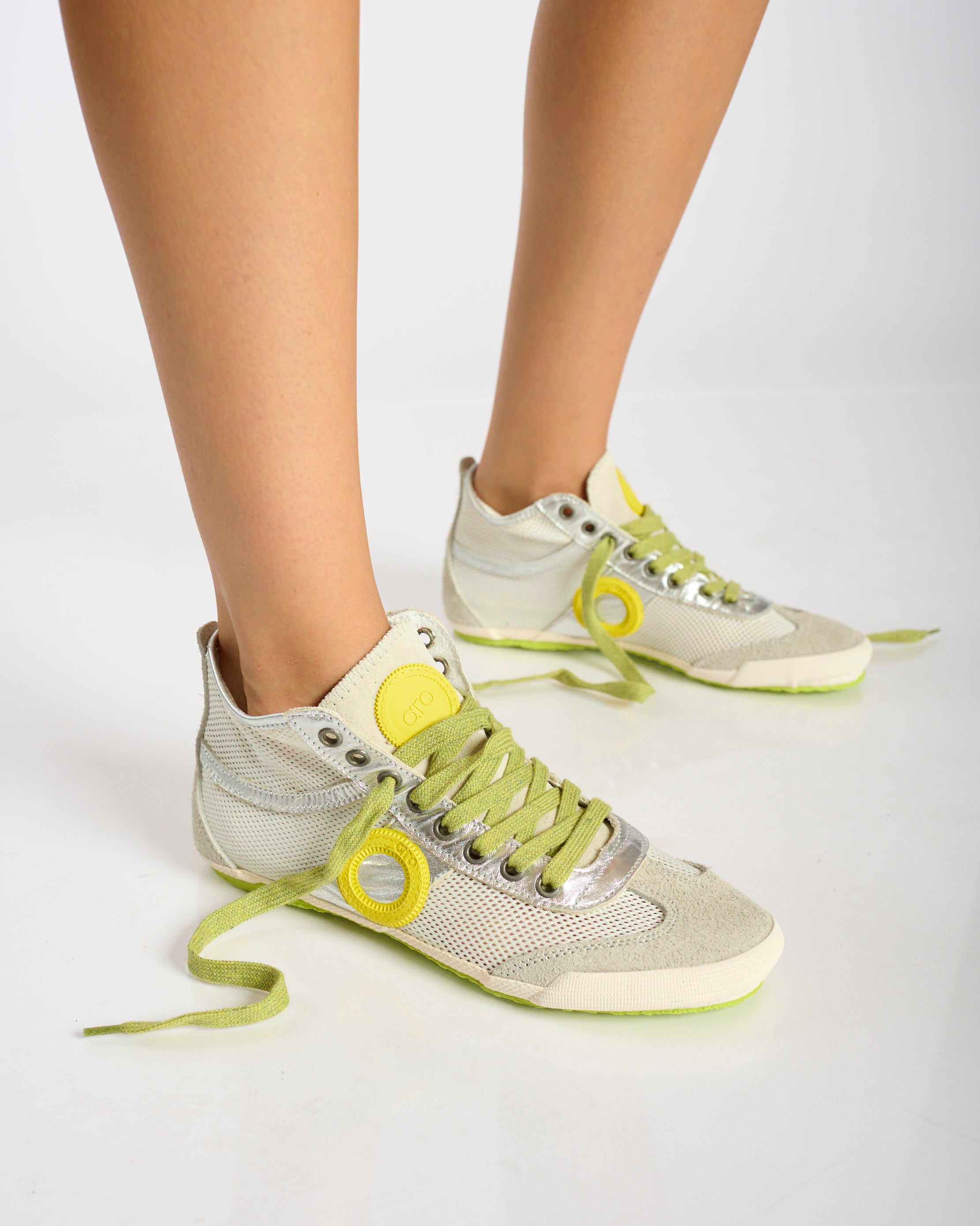 Joaneta H Capri-Grey