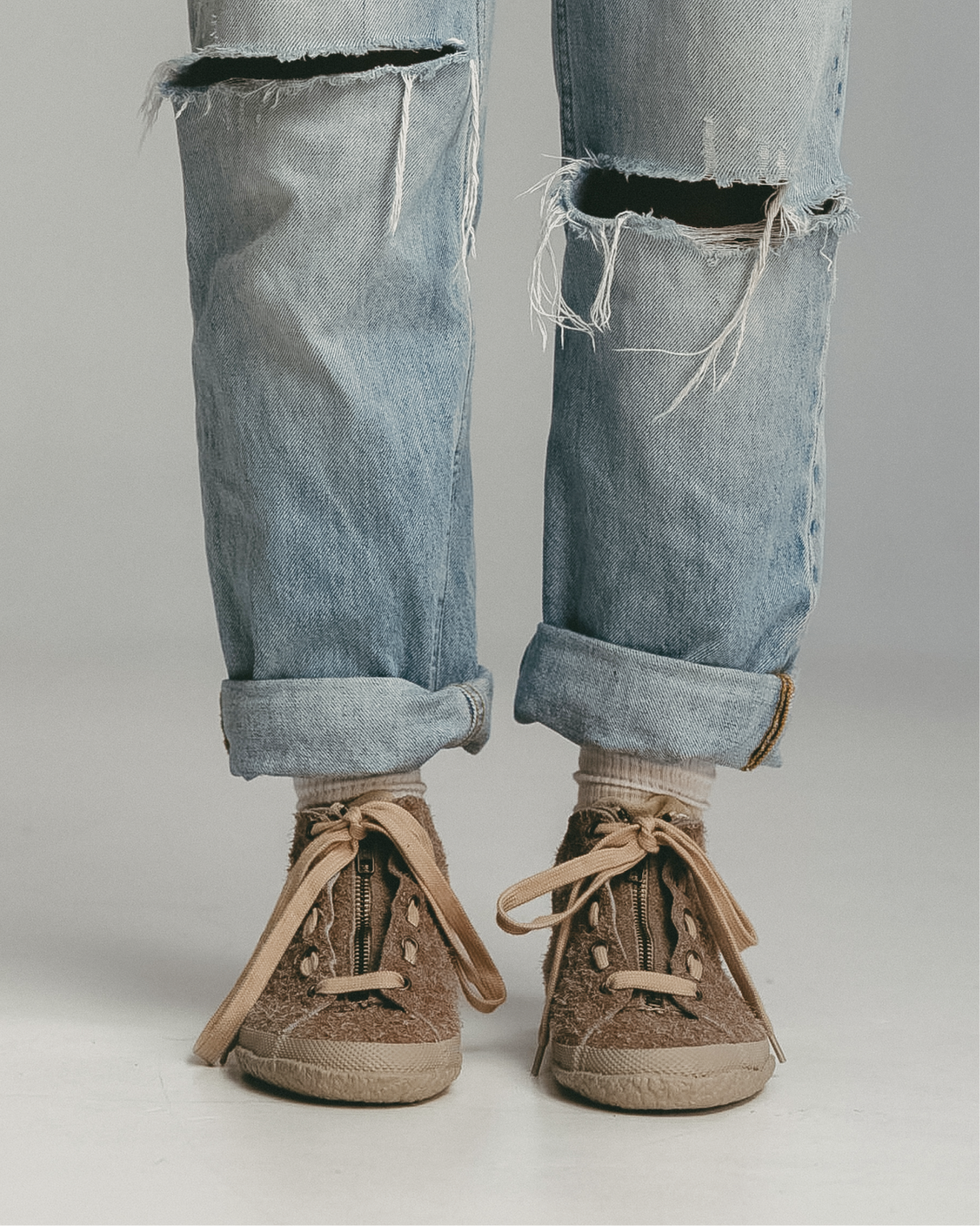 Willy A Loden-Beige