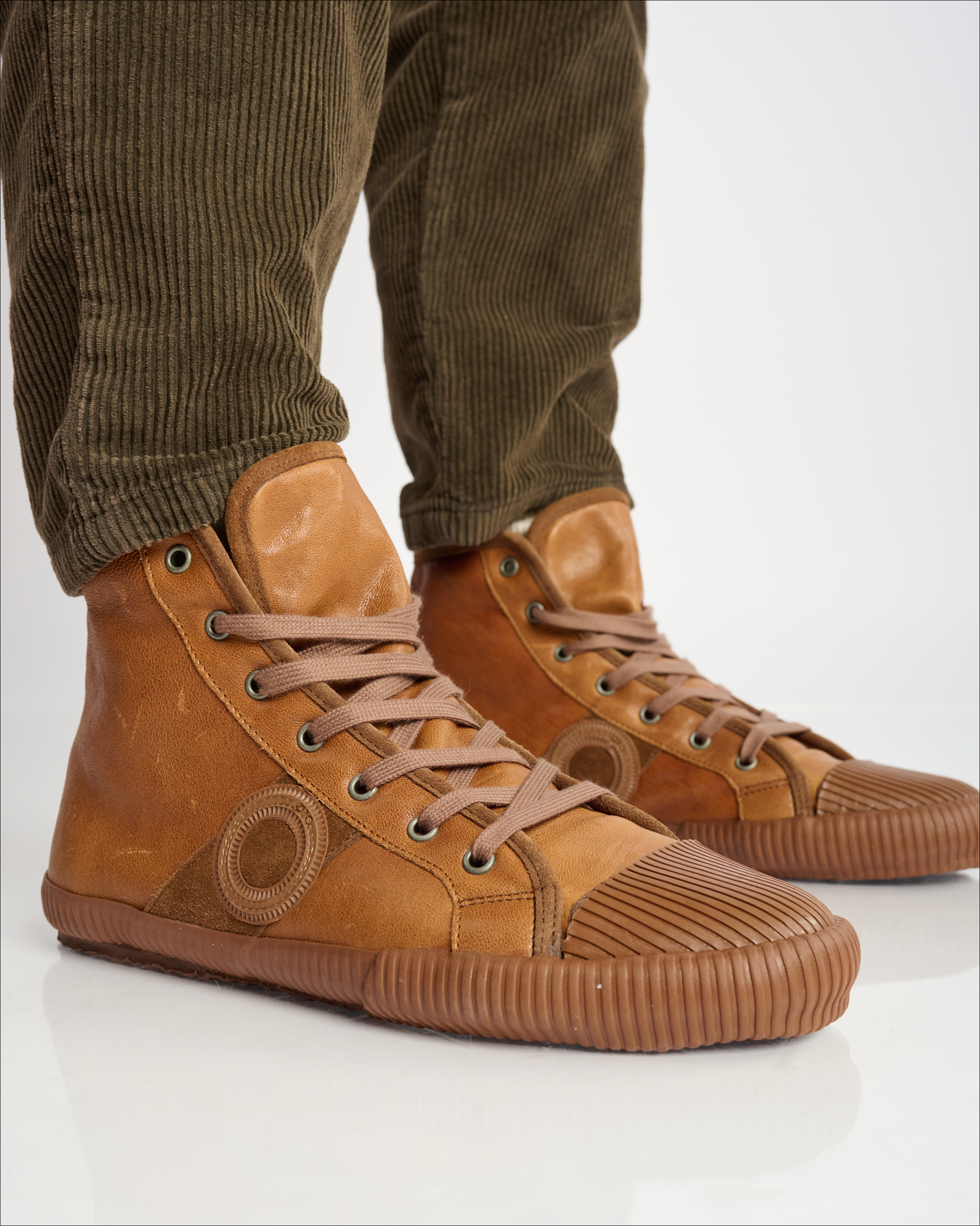 Charlie Old iron-Saddle