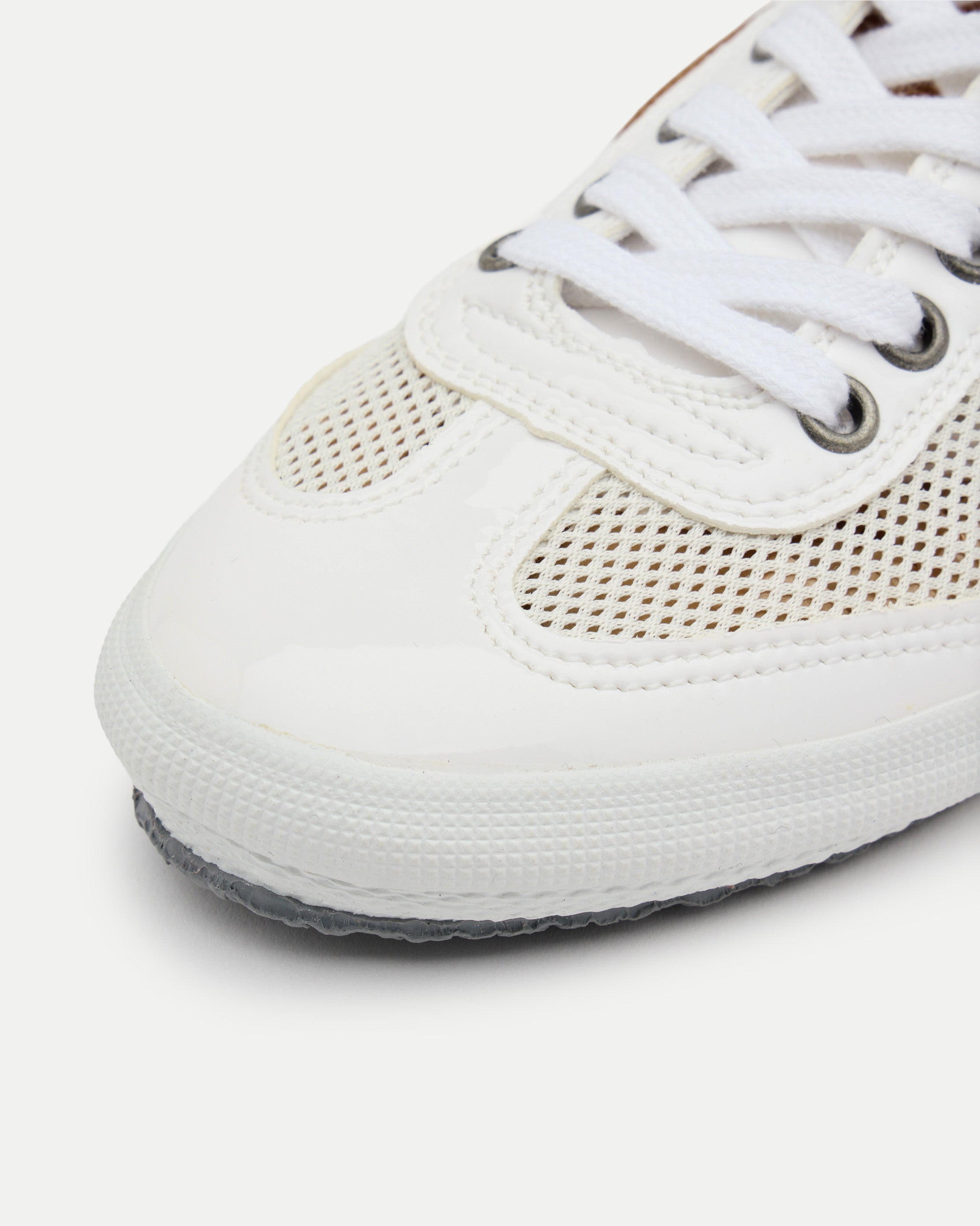 Joaneta Armonia-White