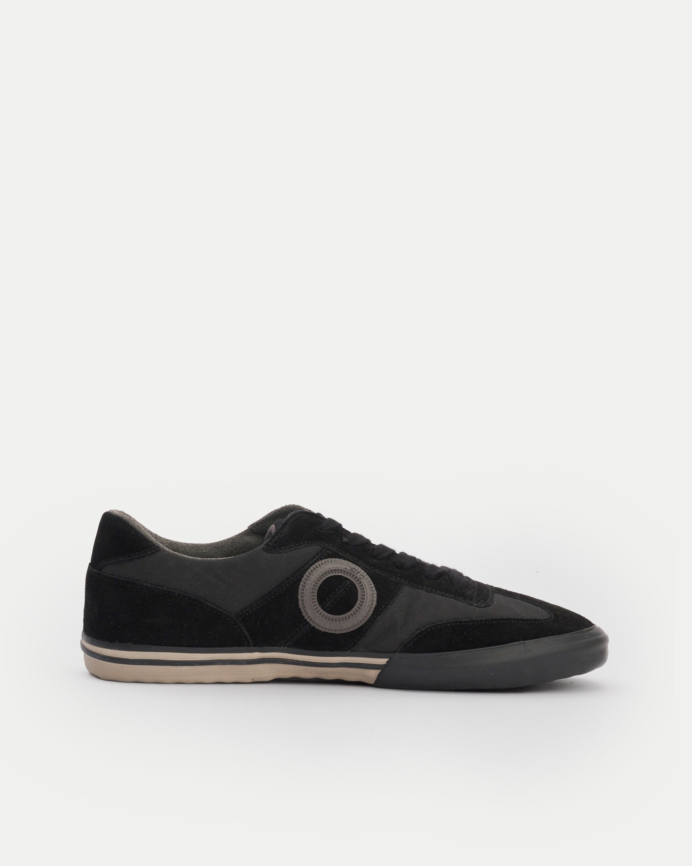 Pol Tracking-Black