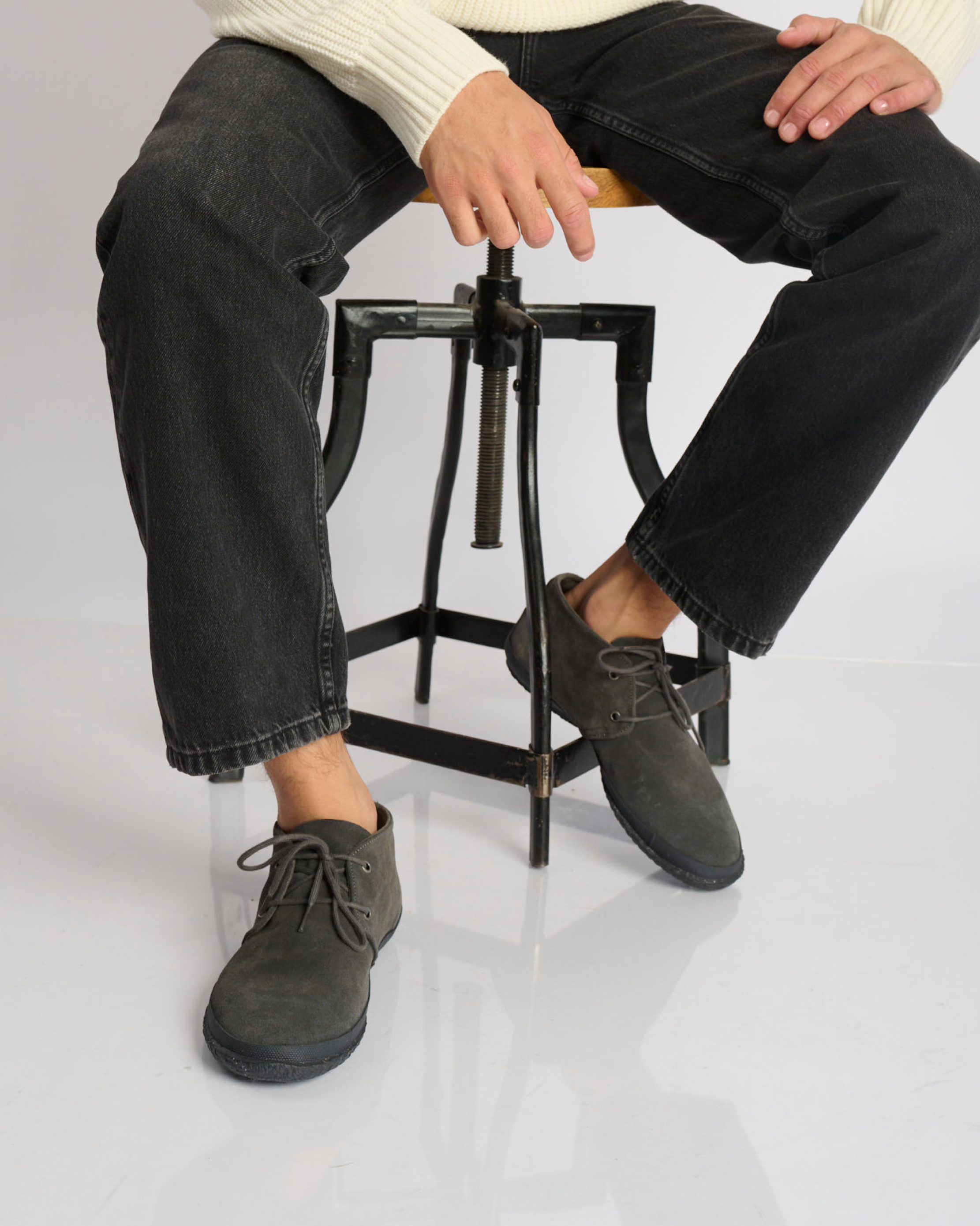 Willy N Suede-Charcoal