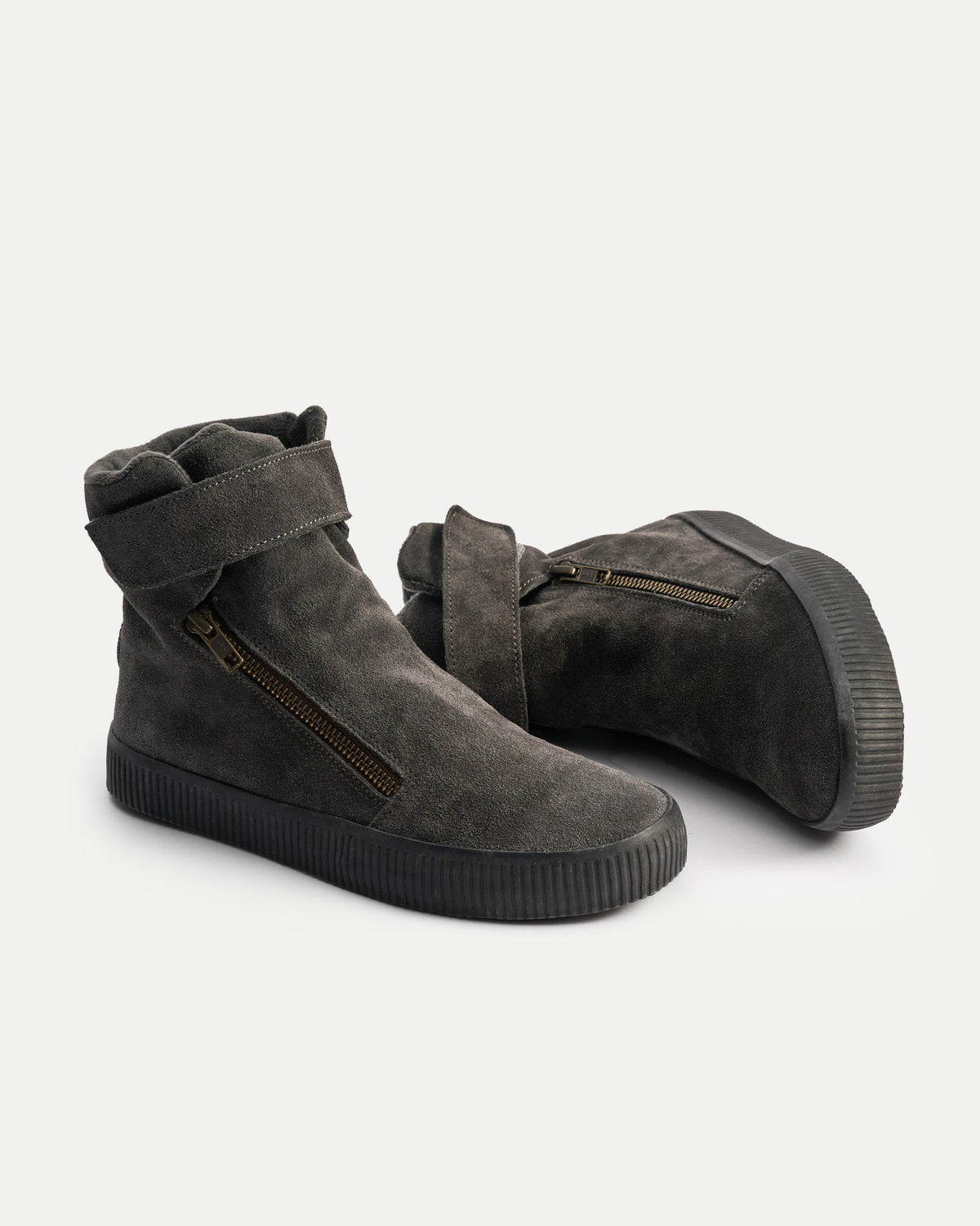 Noelle M Suede-Charcoal