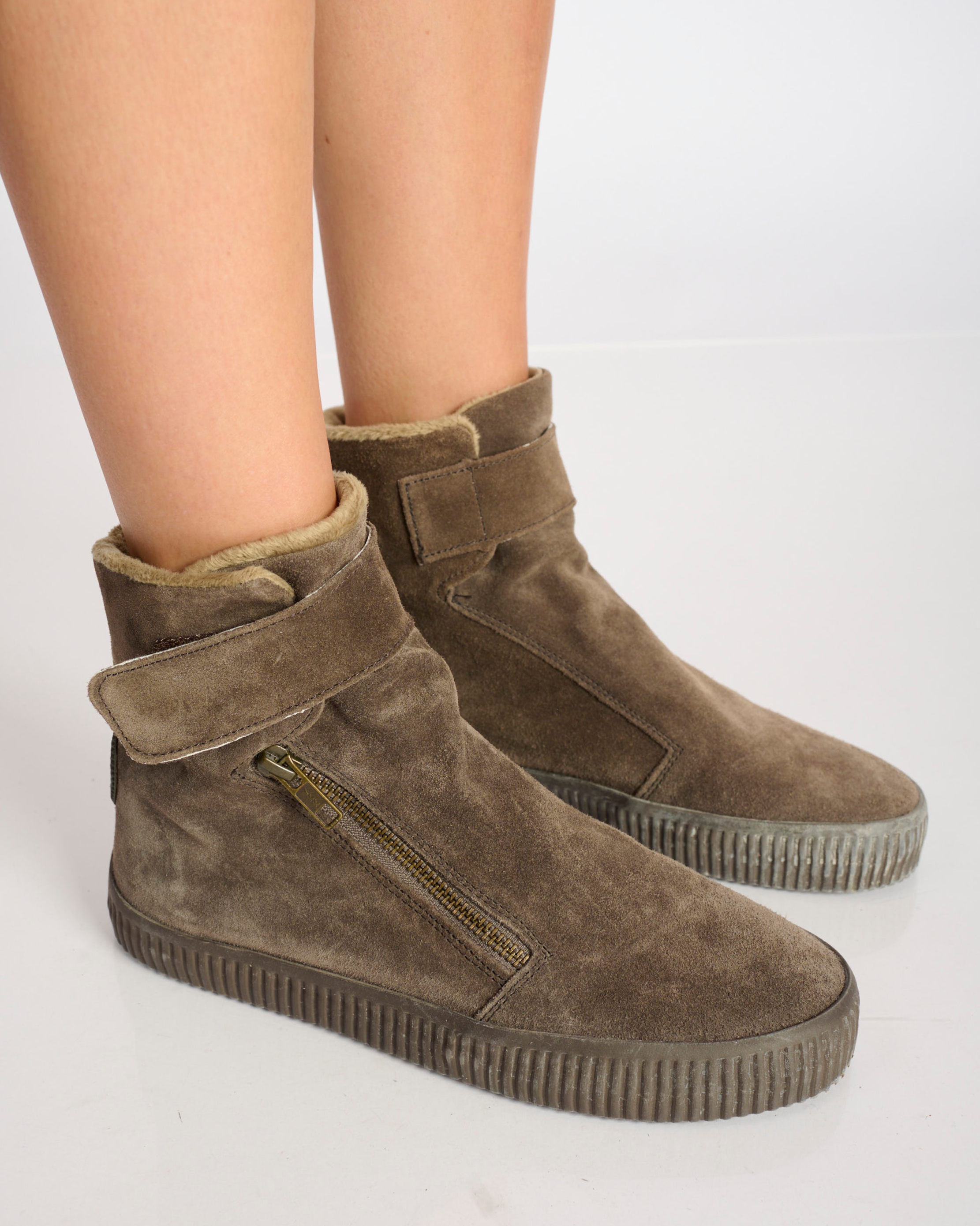 Noelle M Suede-Choco