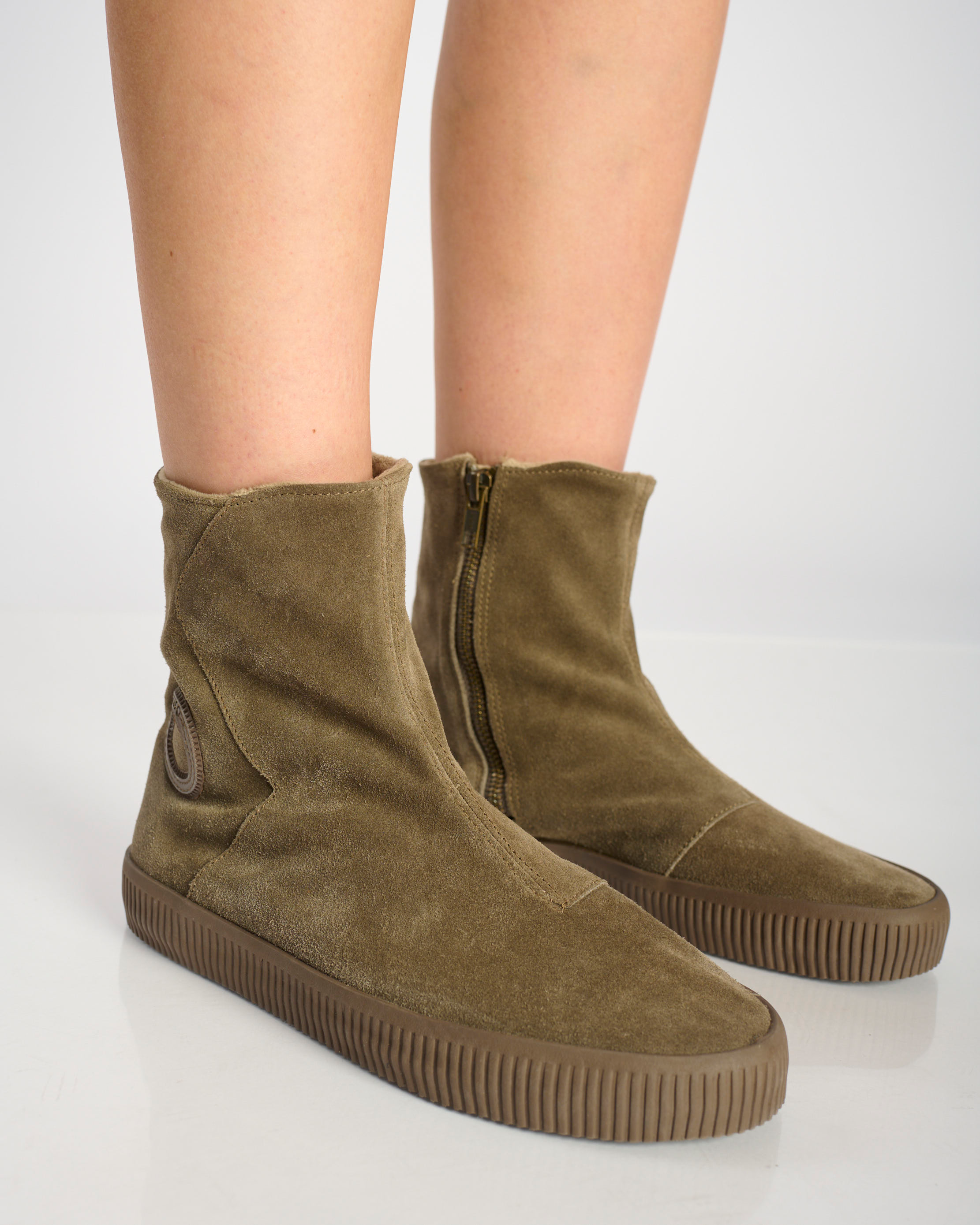 Noelle Suede-Taupe