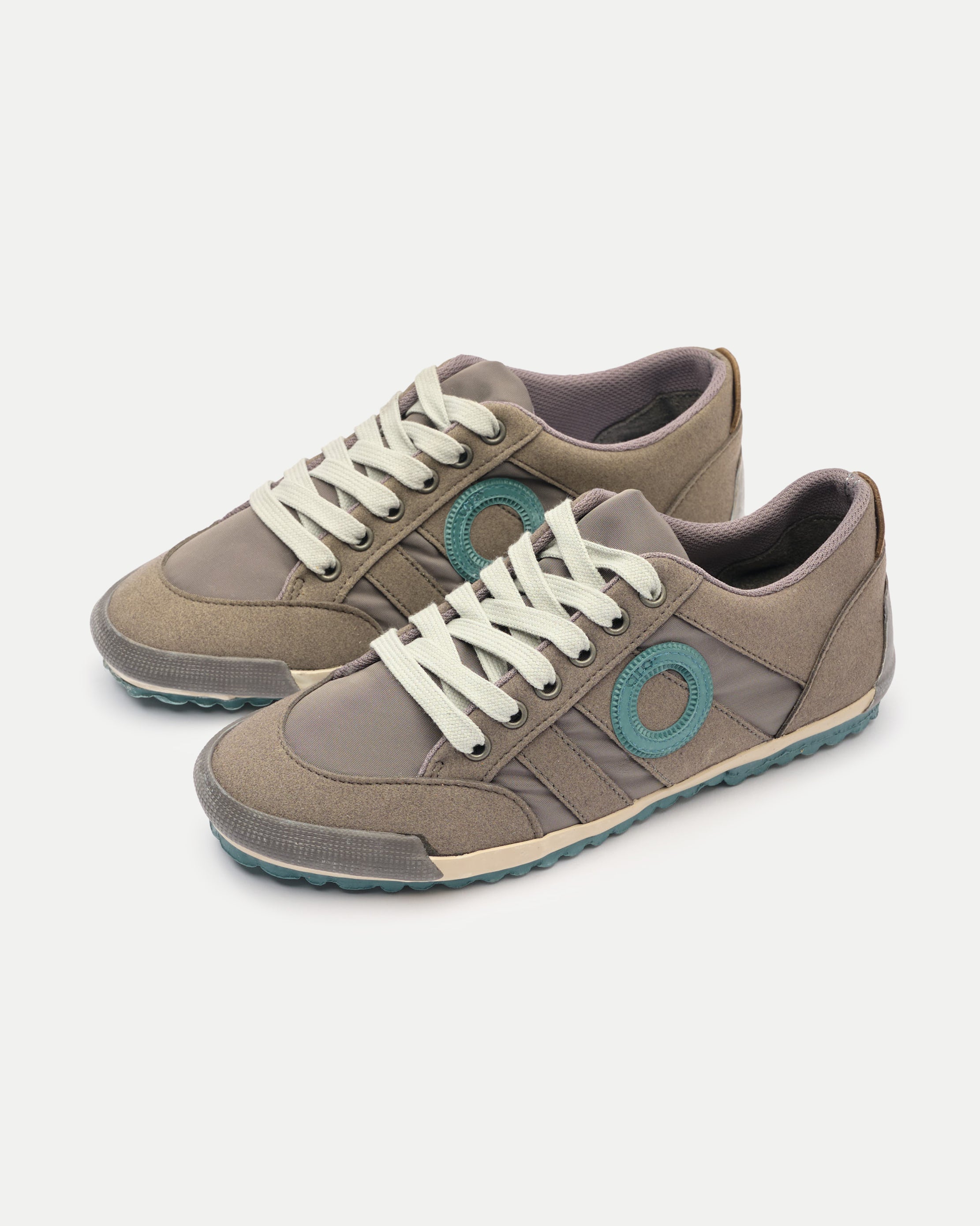 Ido Wolverin vegan-Ash