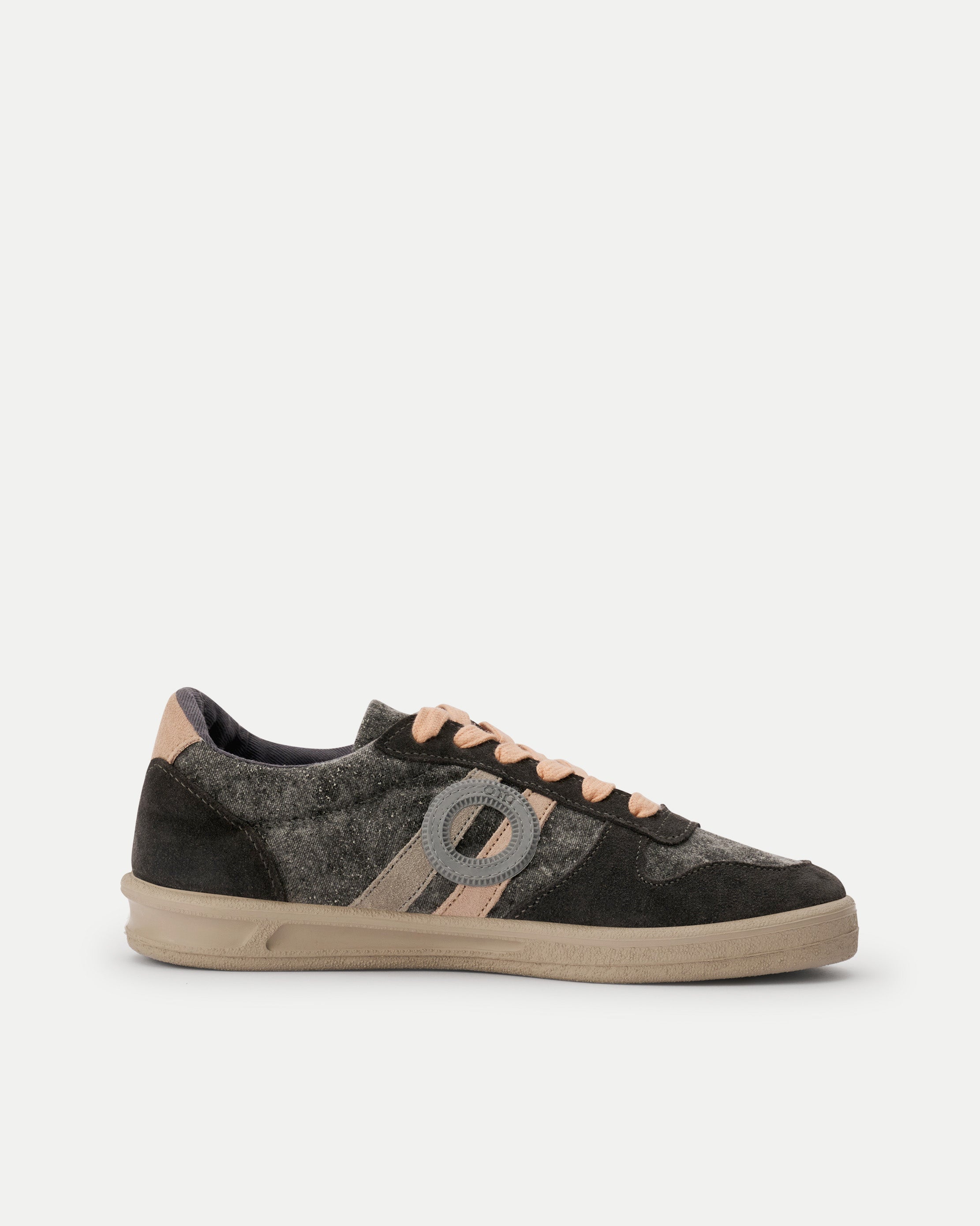 Finca Munia-Charcoal