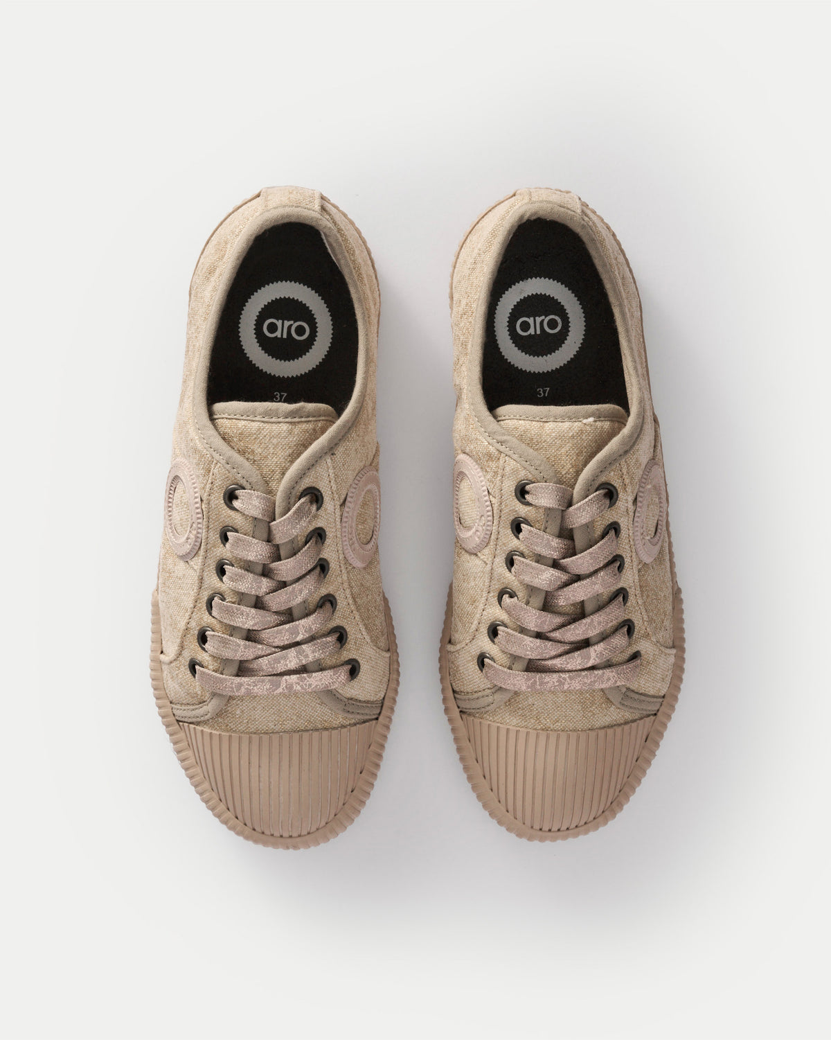 Charlie Munia-Beige