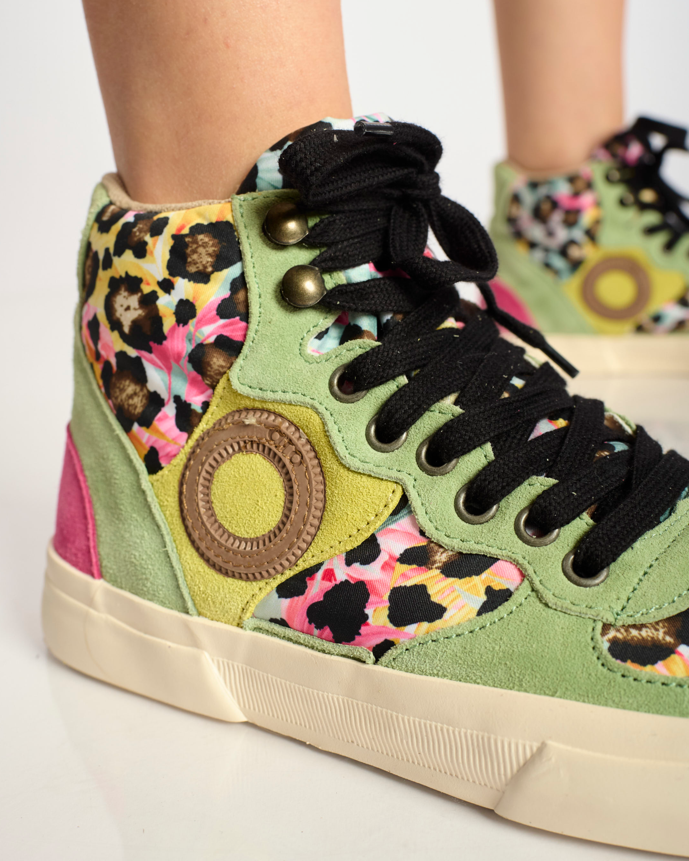 Emma Alba-Multicolor
