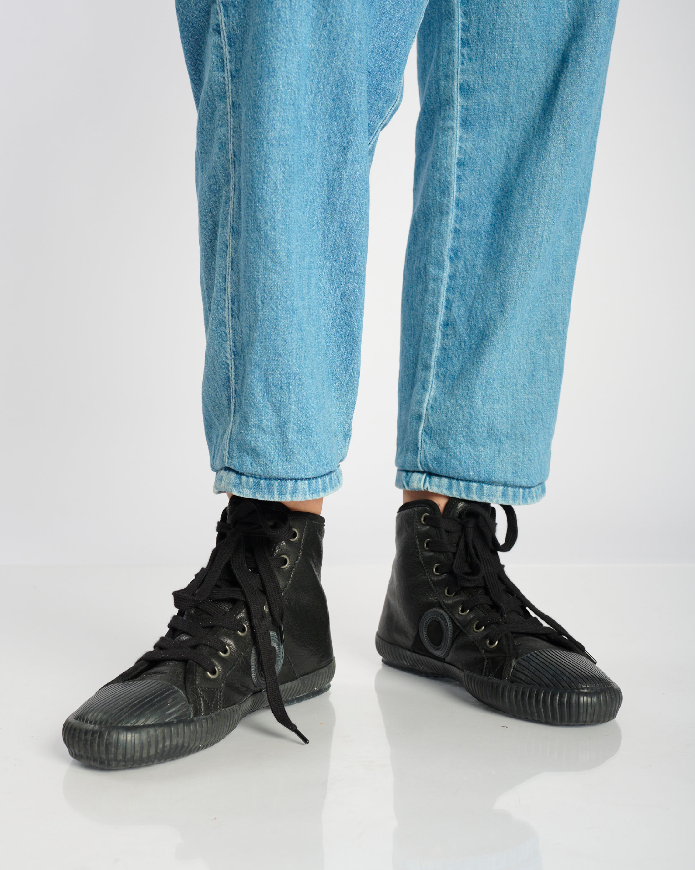 Charlie Old iron-Black