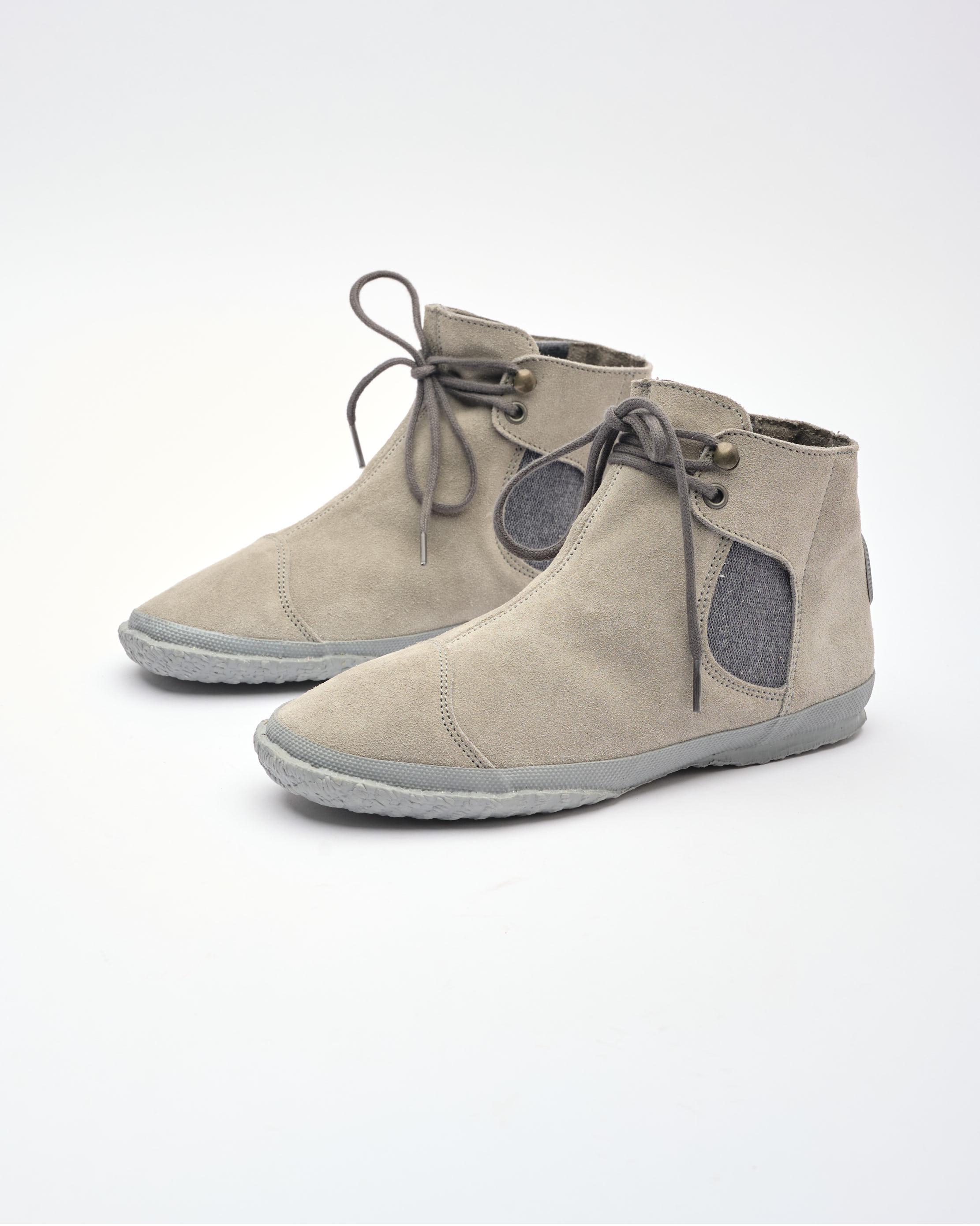 Willy M Suede