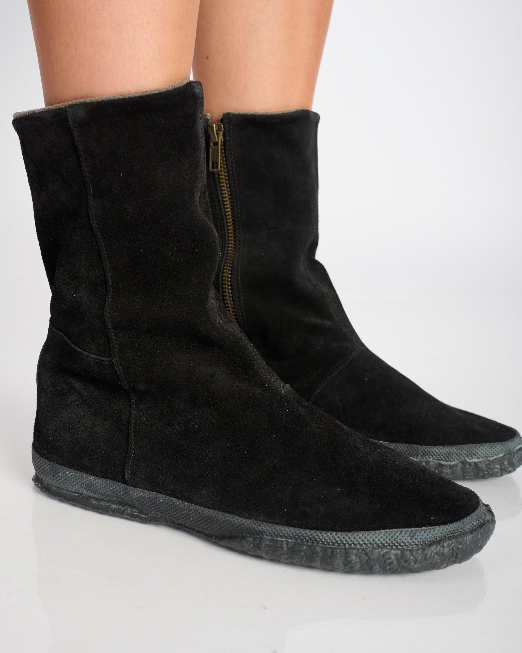 Willy Z Suede-Charcoal