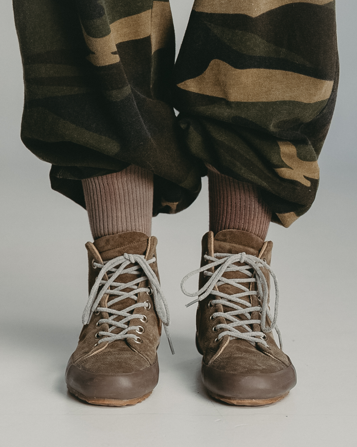 Wen H Suede-Taupe