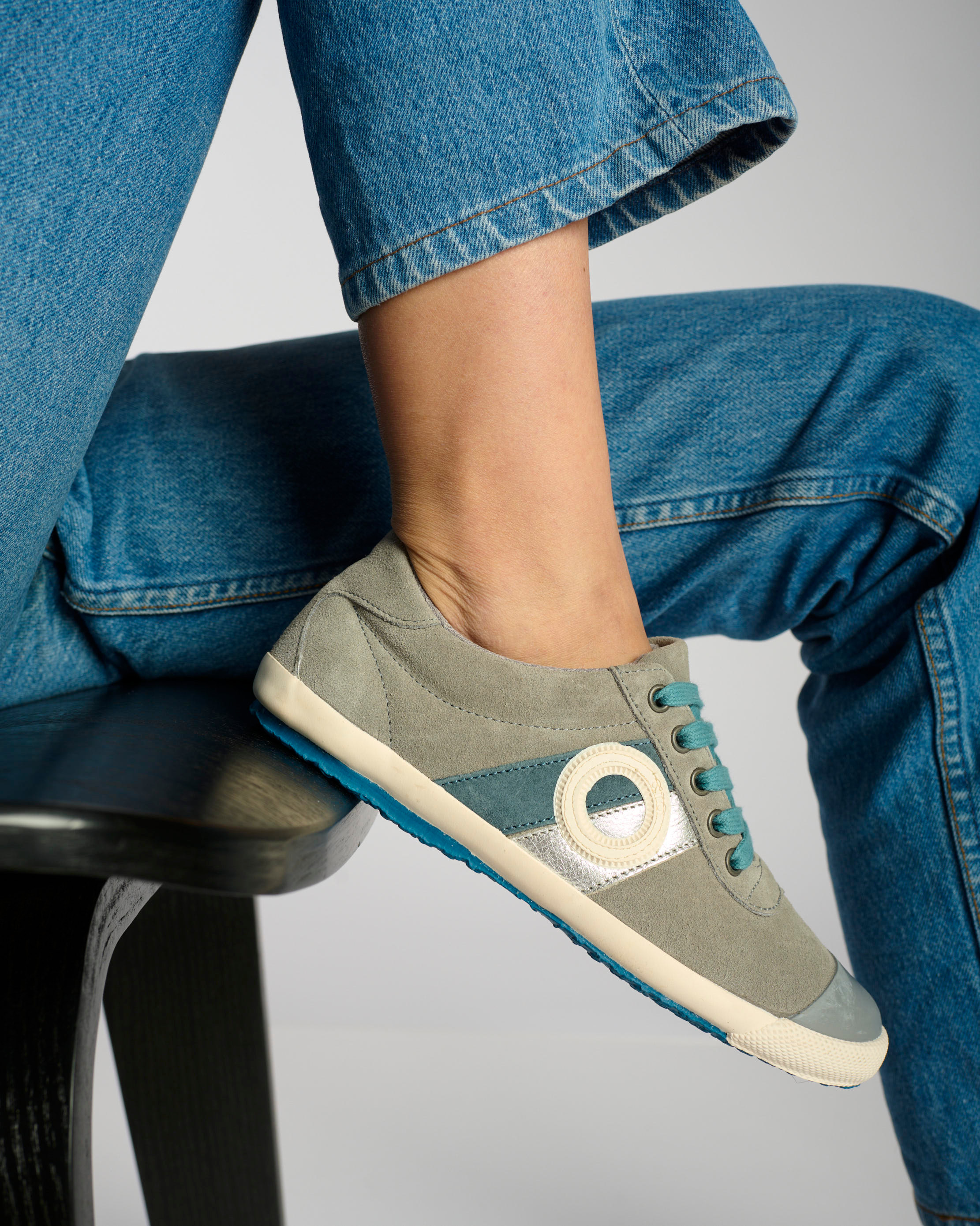 Ray Suede-Ash