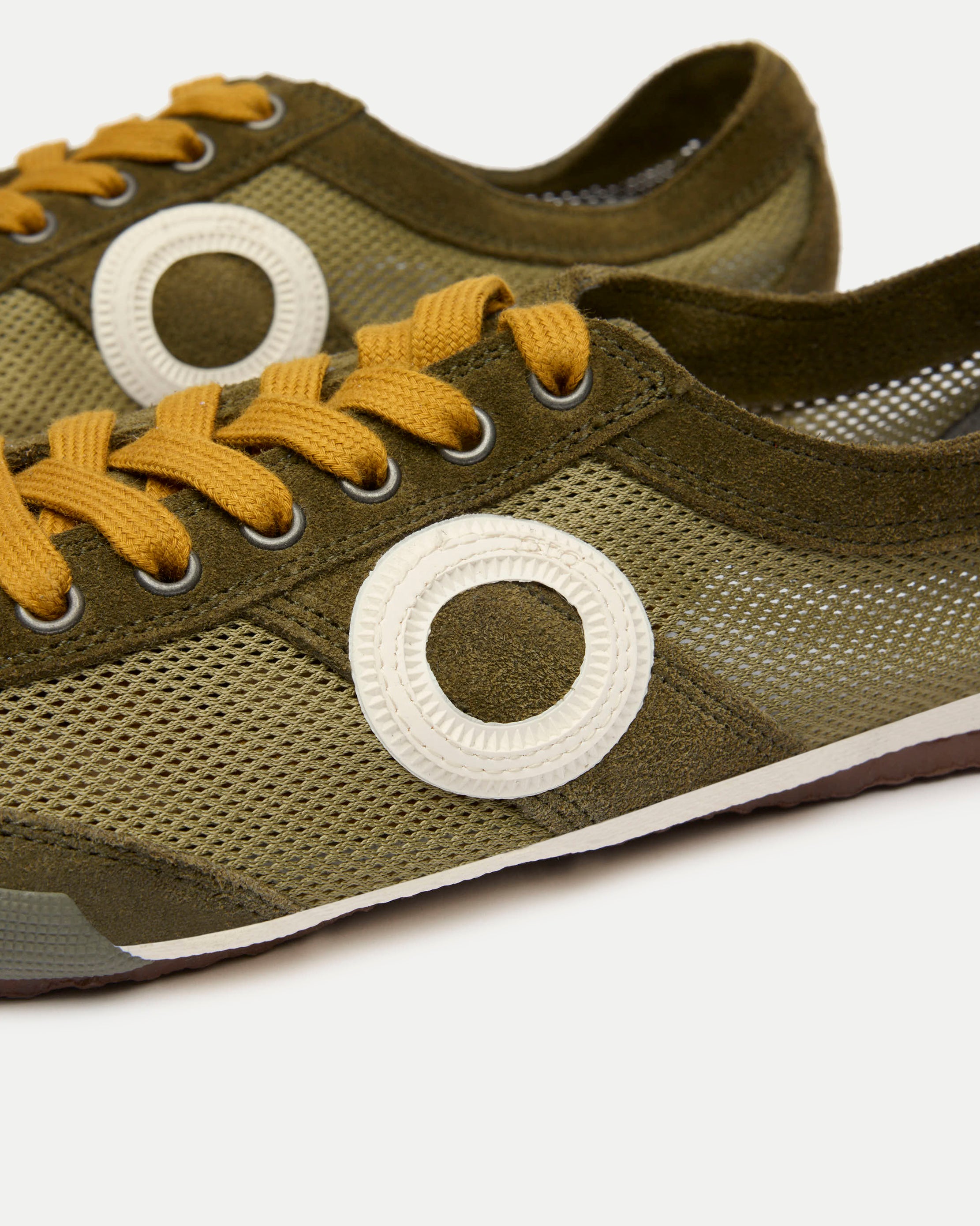 Joaneta Barefoot Net-Bushcruft