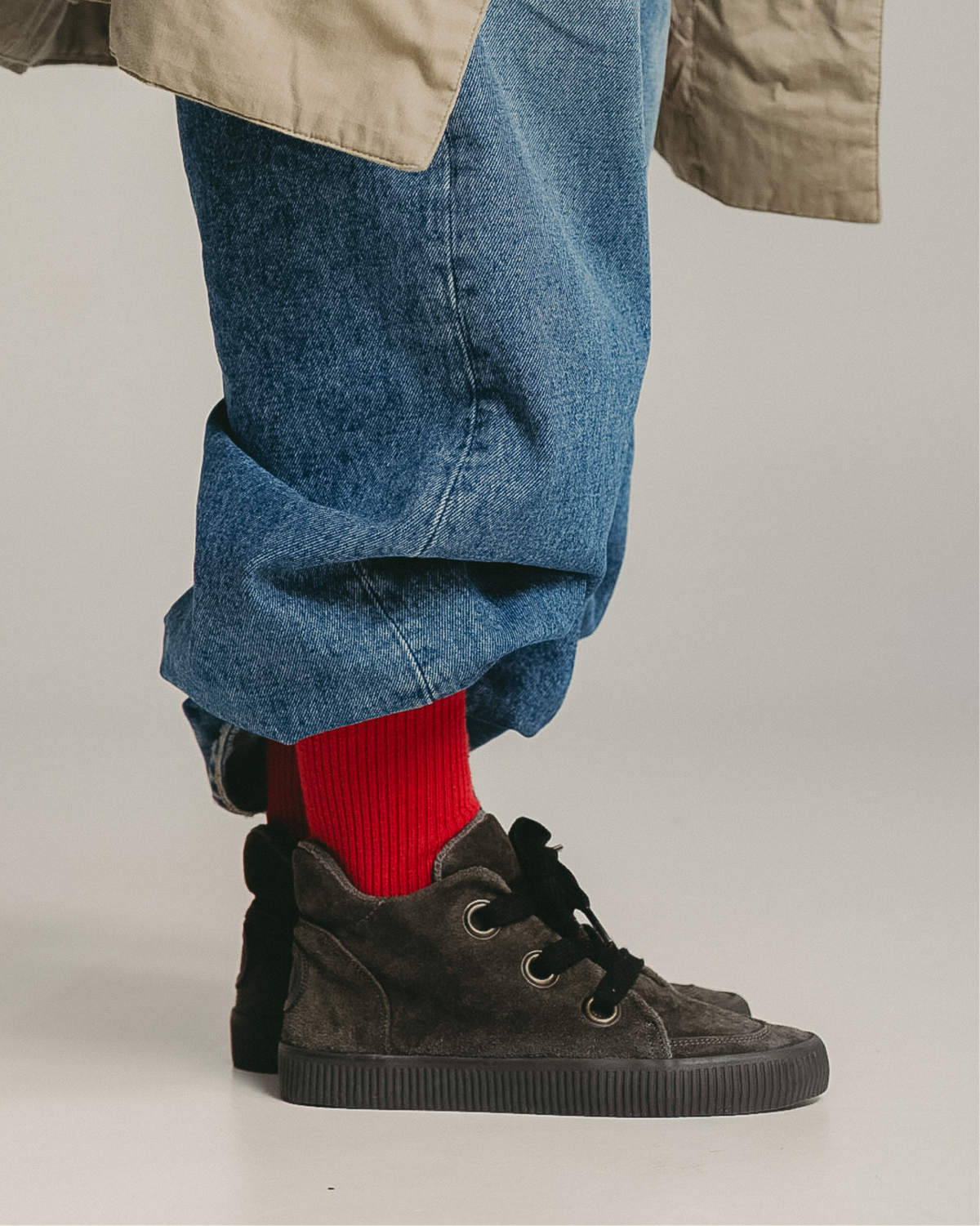 Noelle L Suede-Charcoal