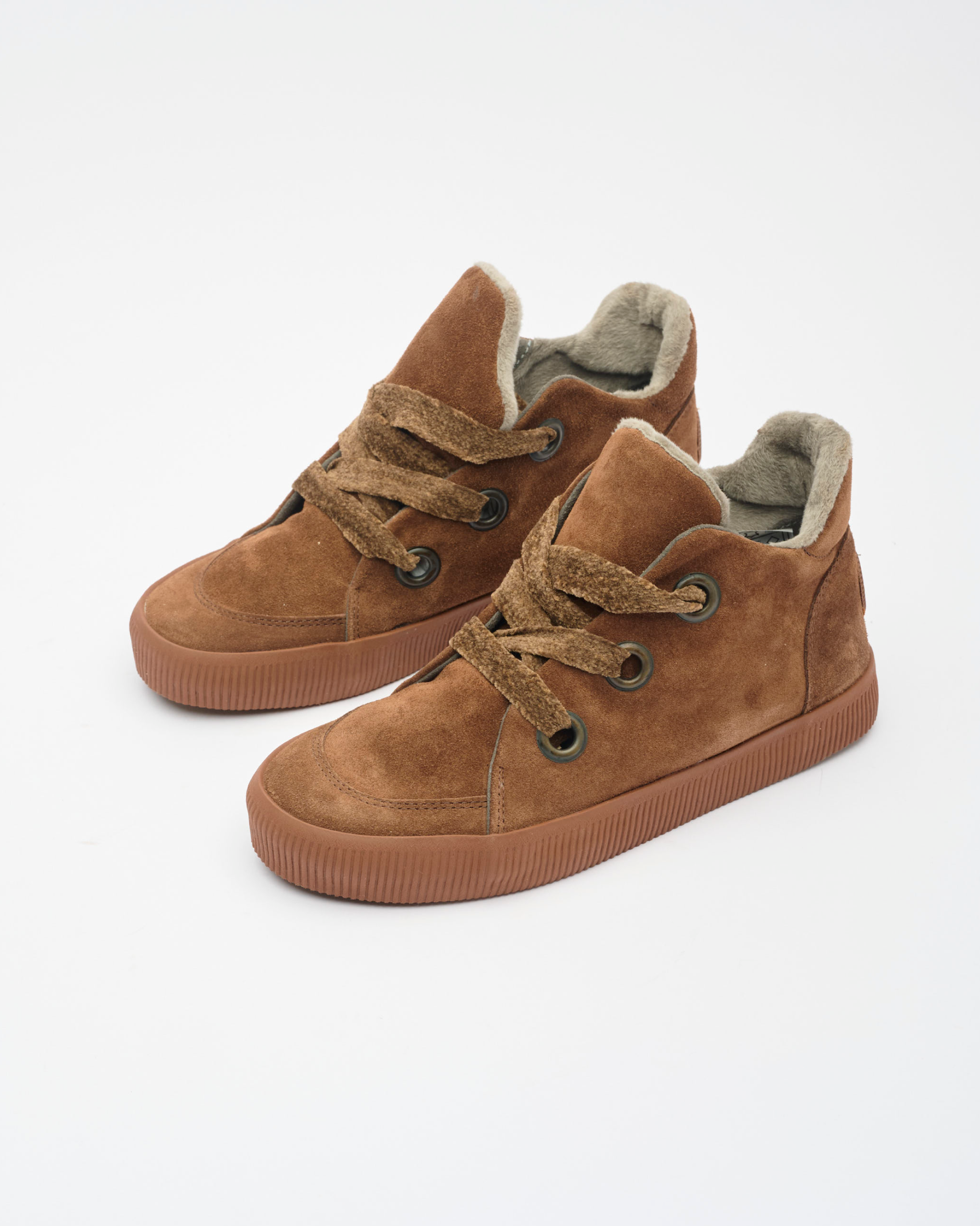 Noelle L Suede-Chestnut