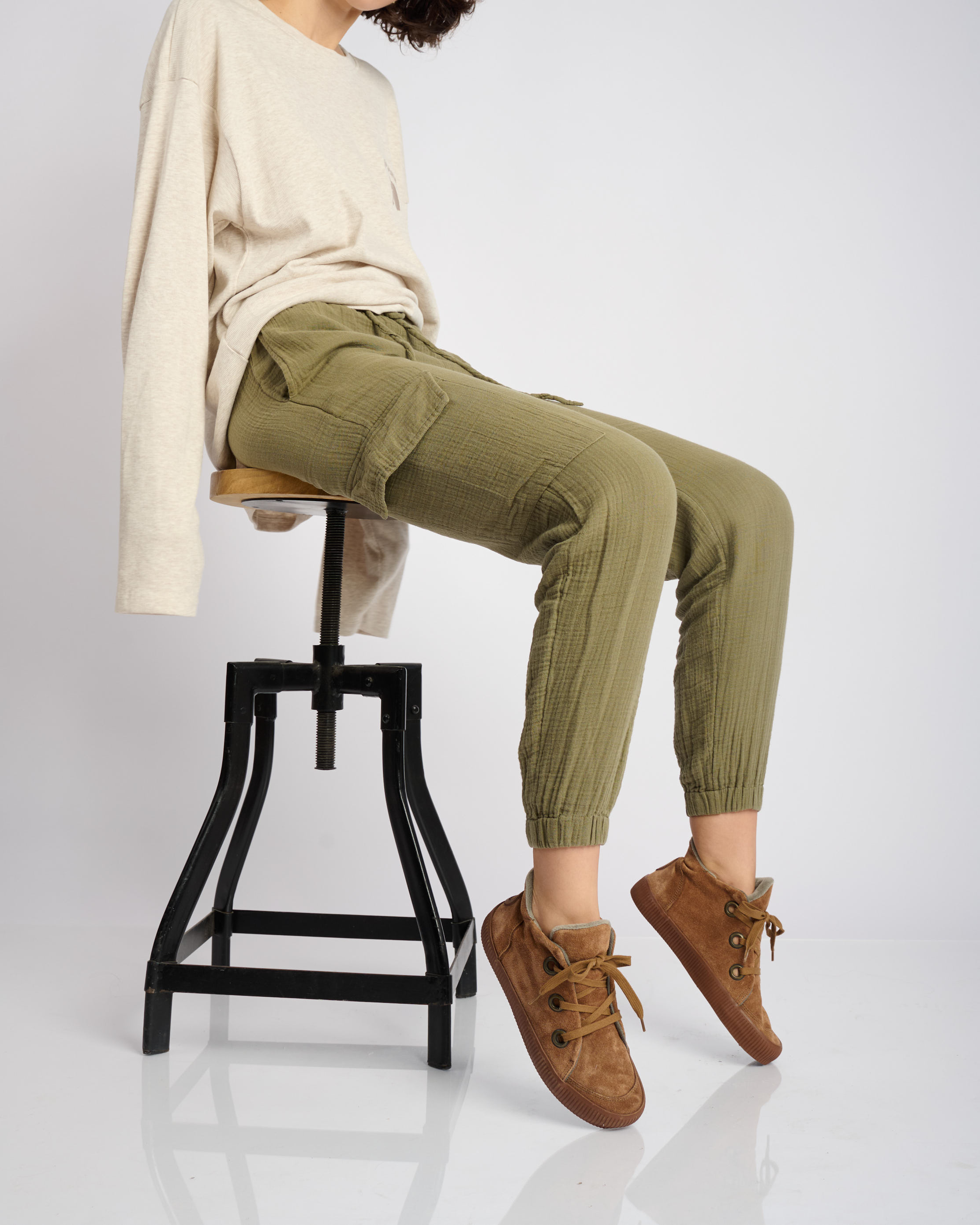 Noelle L Suede-Chestnut