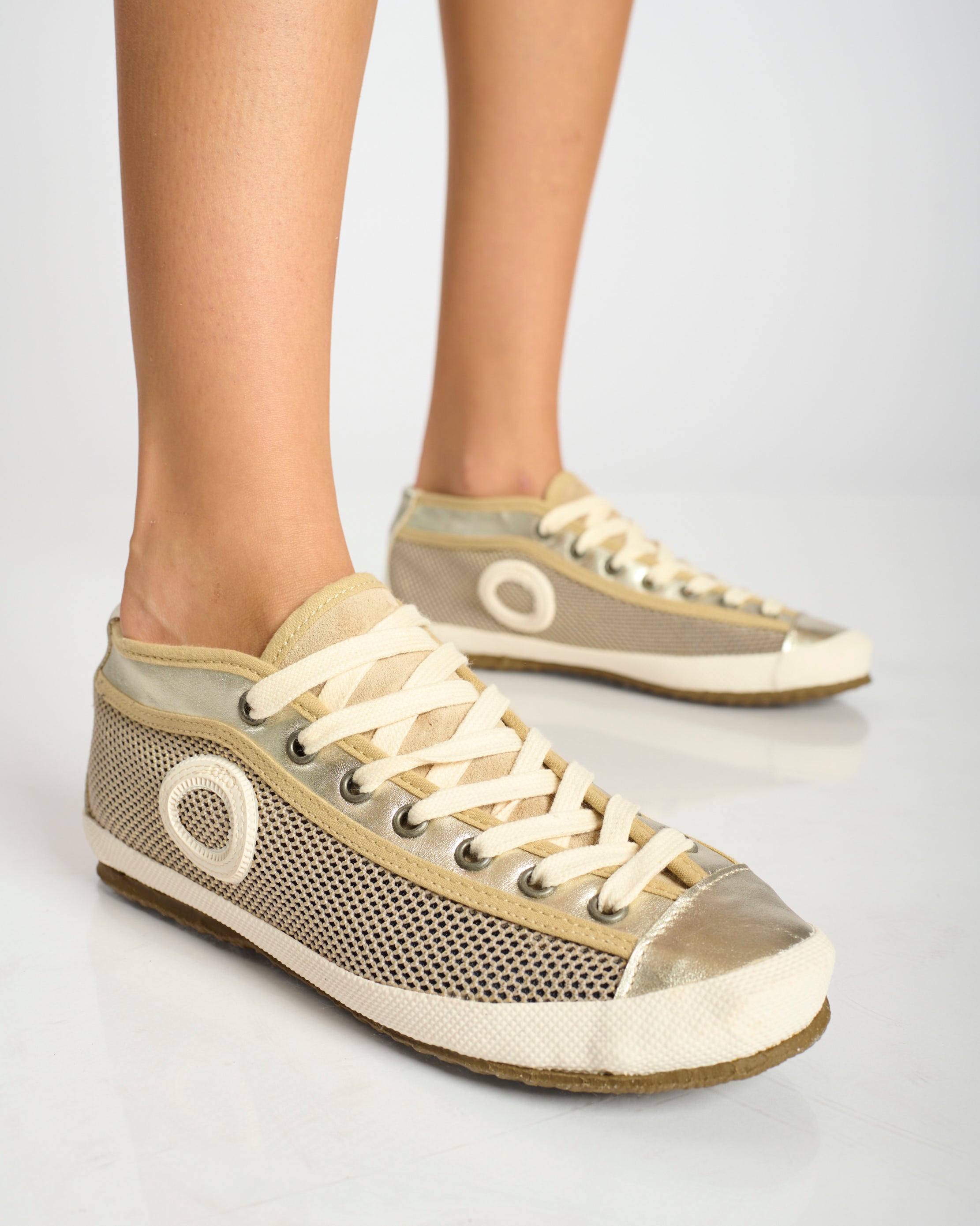 Holly H Scorpione metal-Platinum